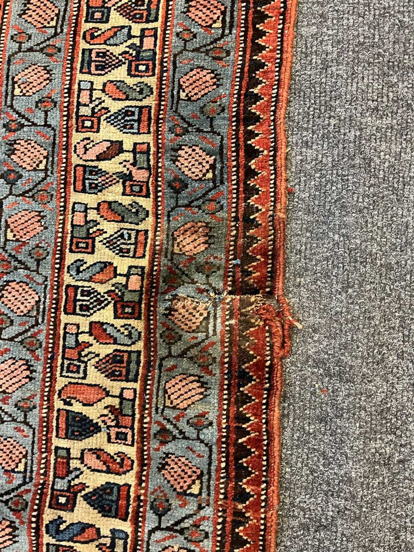 A large Persian wool carpet, - Bild 4 aus 28