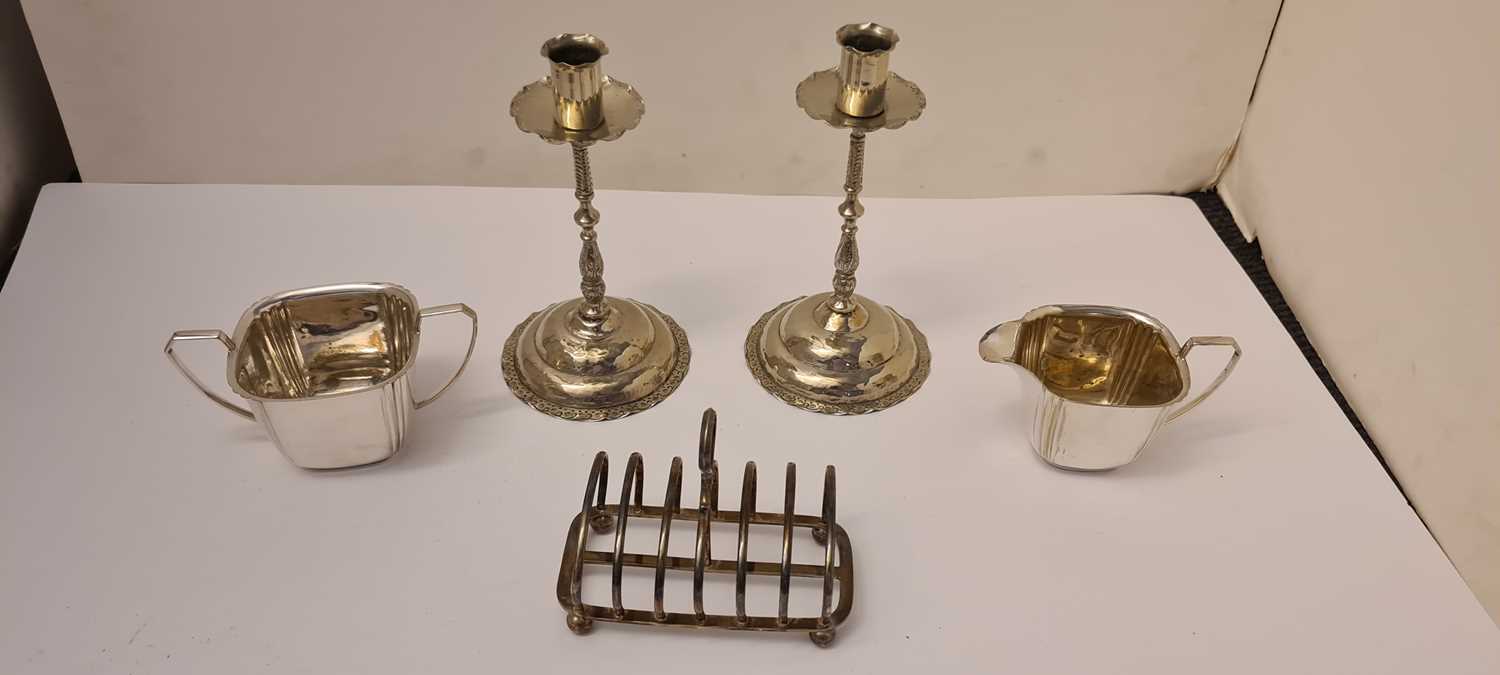 A large collection of silver plated items - Image 51 of 69