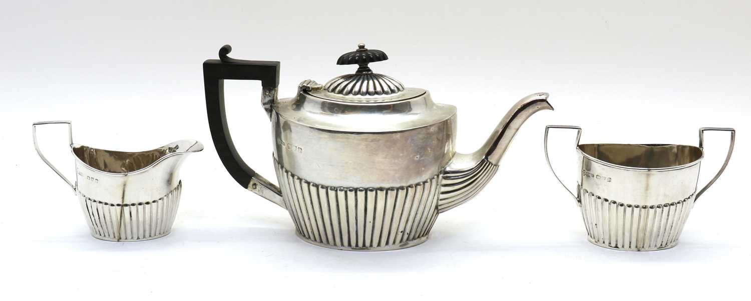 A Victorian silver three-piece tea service - Image 2 of 3