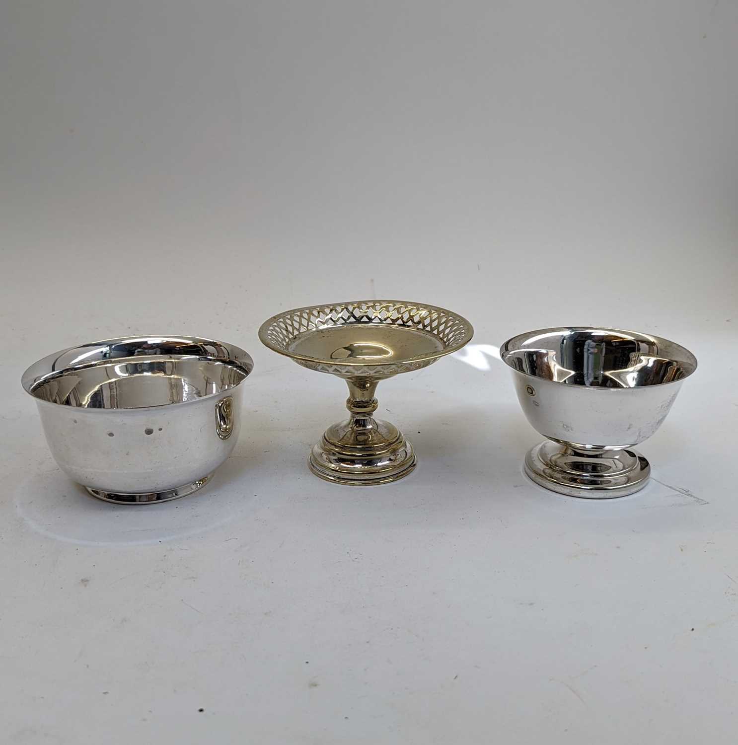 A large collection of silver plated items - Image 15 of 69
