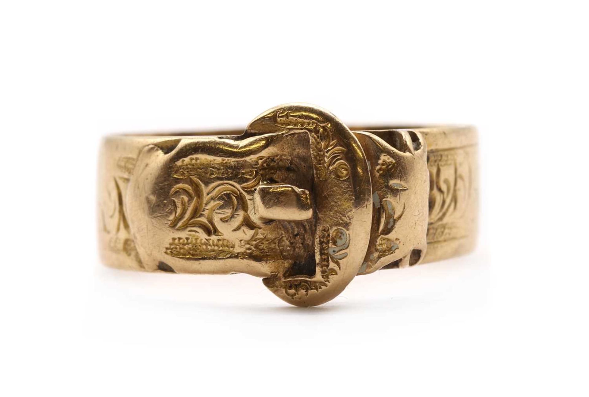 A Victorian 18ct gold buckle ring,