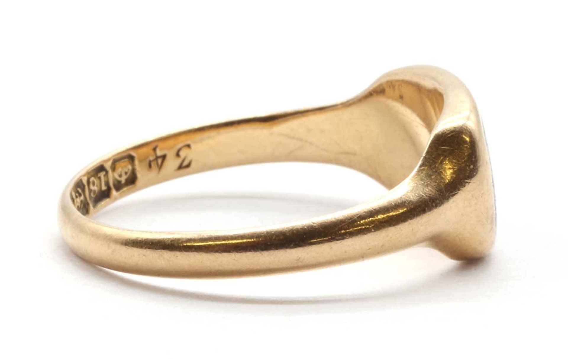 An 18ct gold enamel ring, by Henry Griffith & Sons, - Bild 2 aus 3