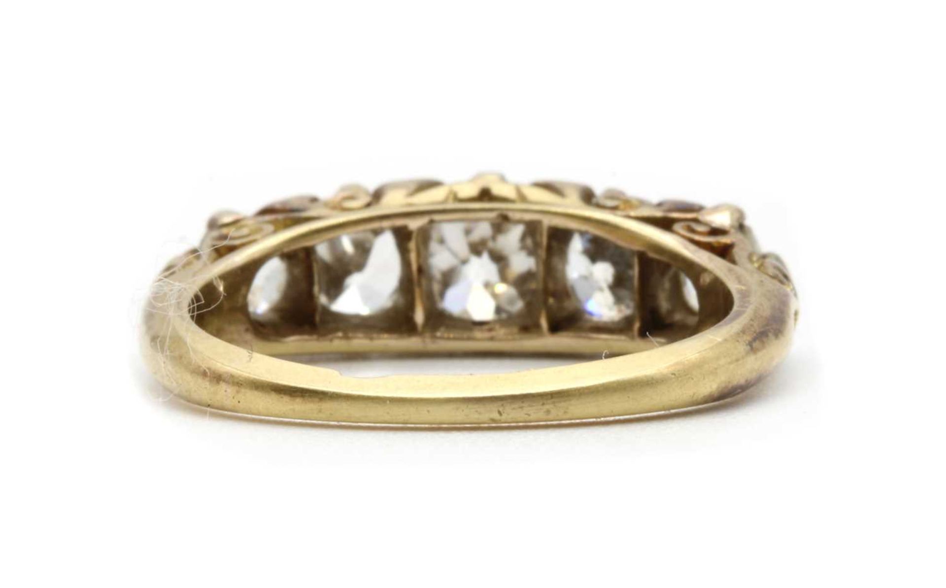 A Victorian gold five stone diamond ring, - Bild 3 aus 3