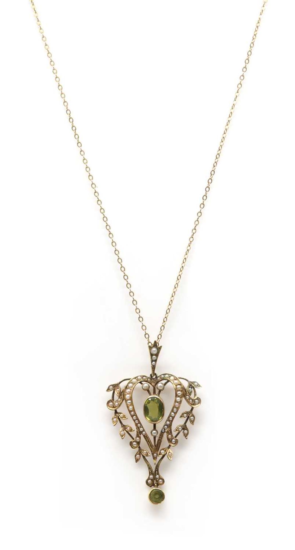 An Edwardian gold peridot and split pearl pendant,