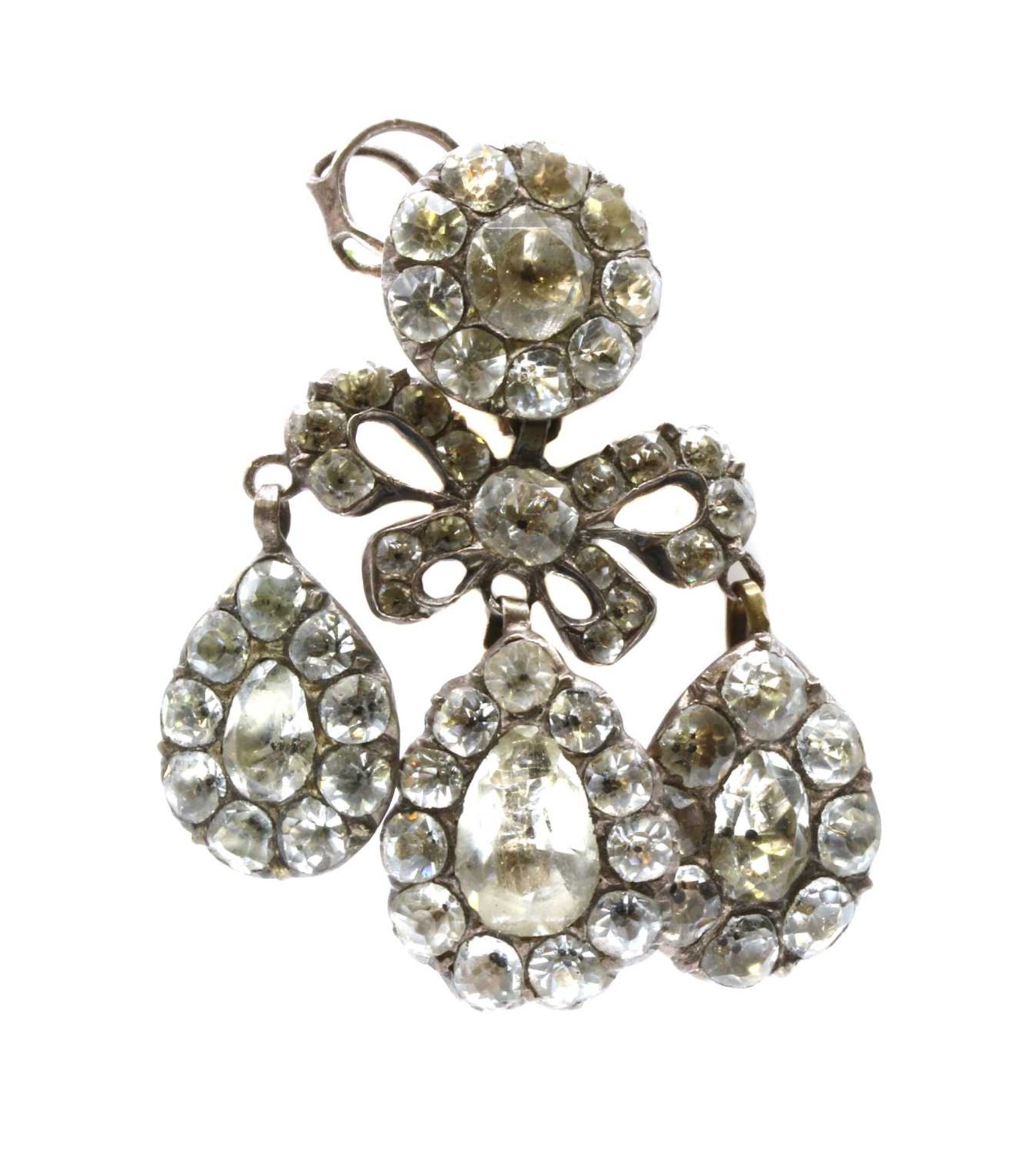 An 18th century silver paste set girandole drop earring,