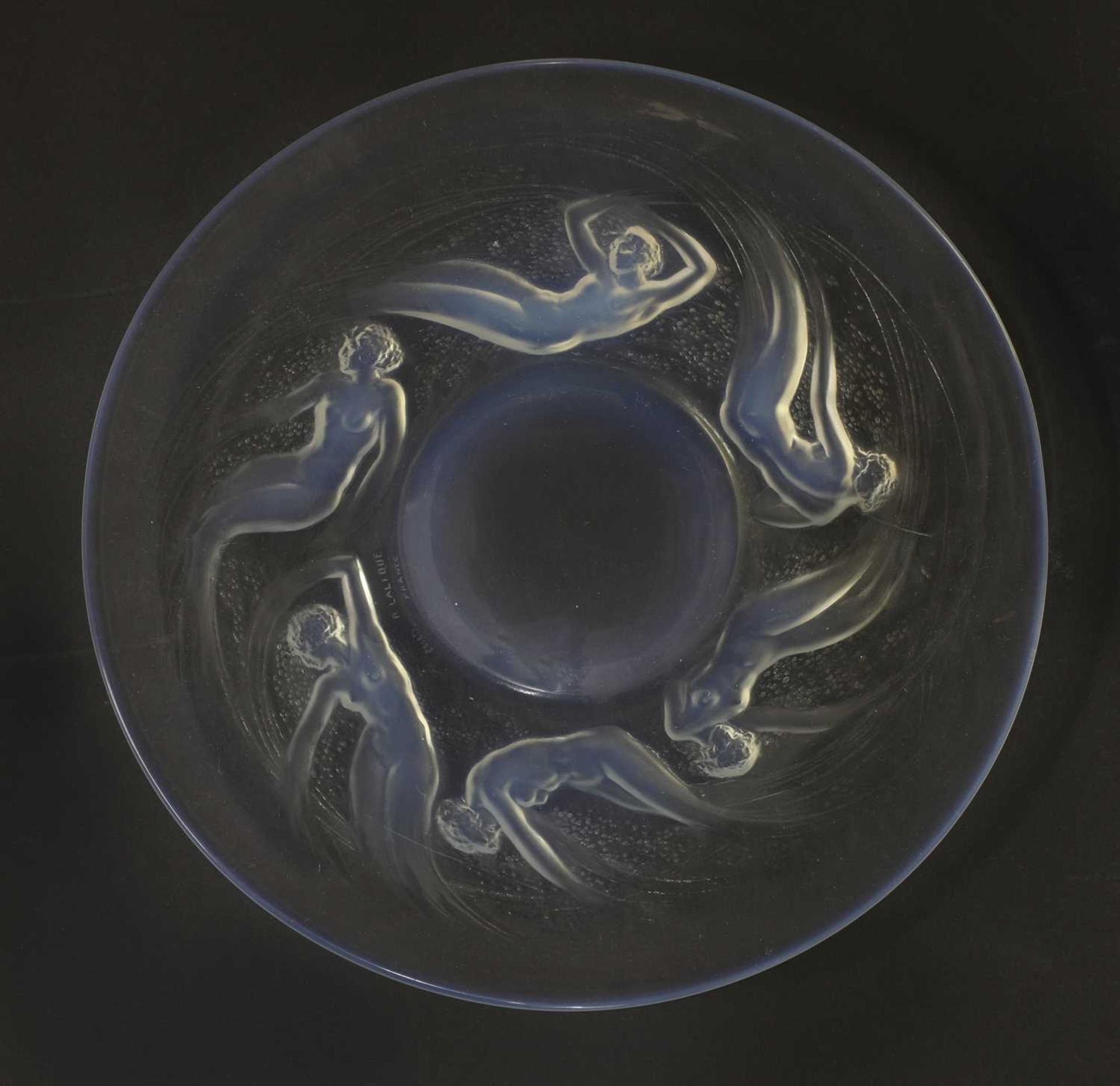 A René Lalique 'Ondines' opalescent glass plate,