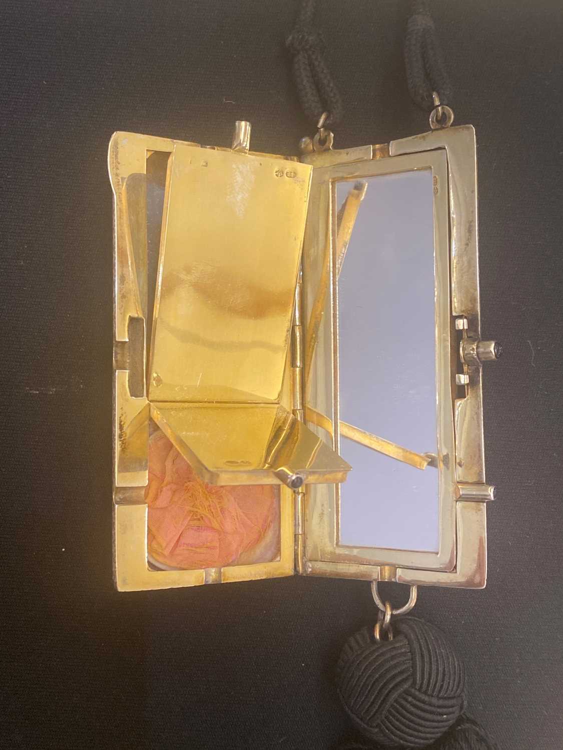 An Art Deco silver minaudière, - Image 8 of 15