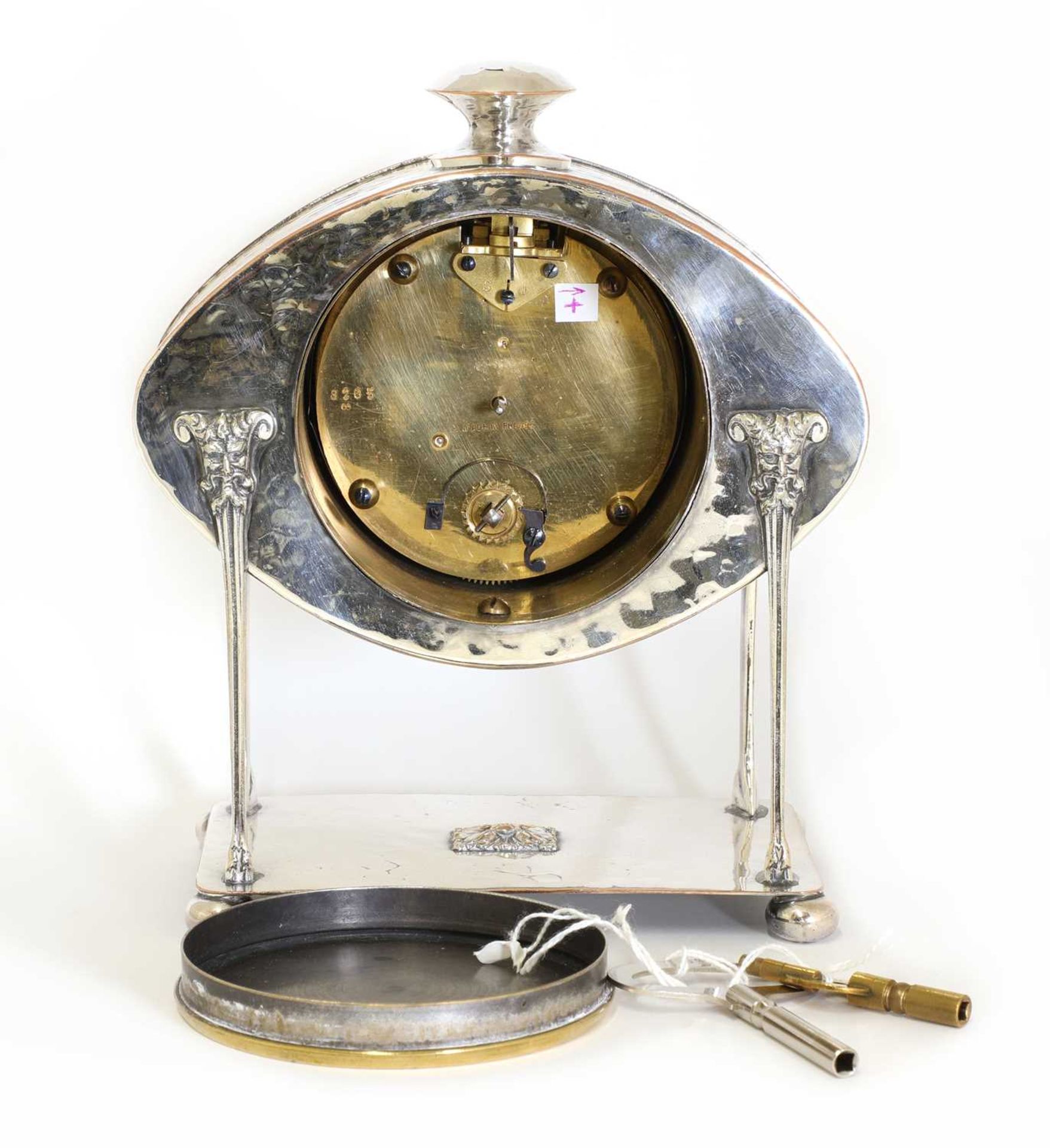 An Arts and Crafts silver-plated desk clock, - Bild 3 aus 3