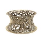 A Victorian silver pierced dish ring,