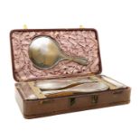 A ladies leather vanity case