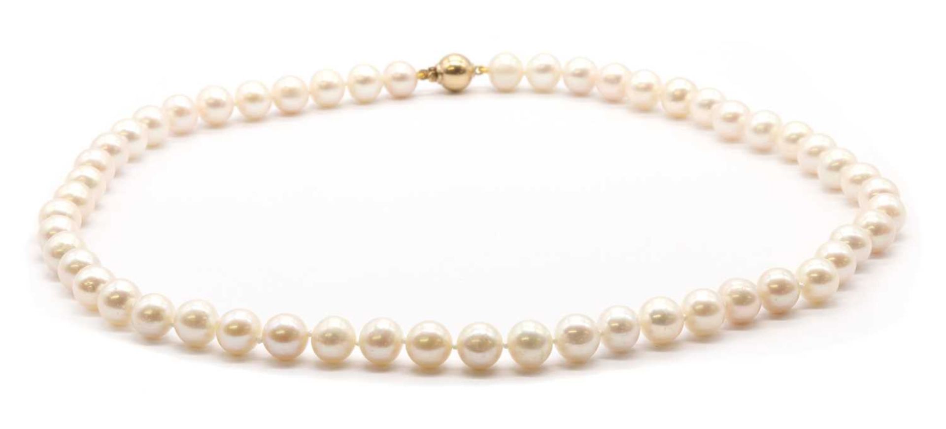A single row uniform freshwater cultured pearl necklace,