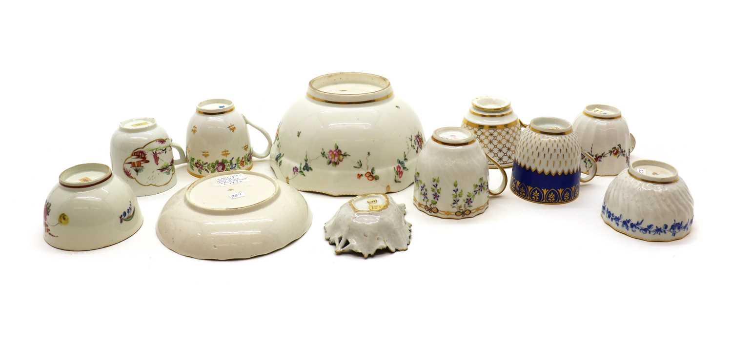 A collection of Derby porcelain tea wares - Image 3 of 3