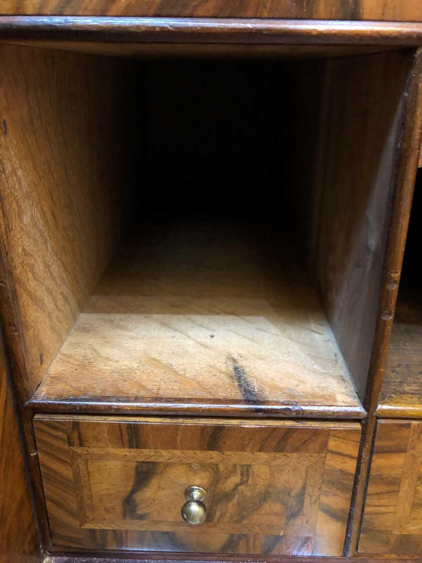 A George I walnut bureau bookcase, - Bild 17 aus 48