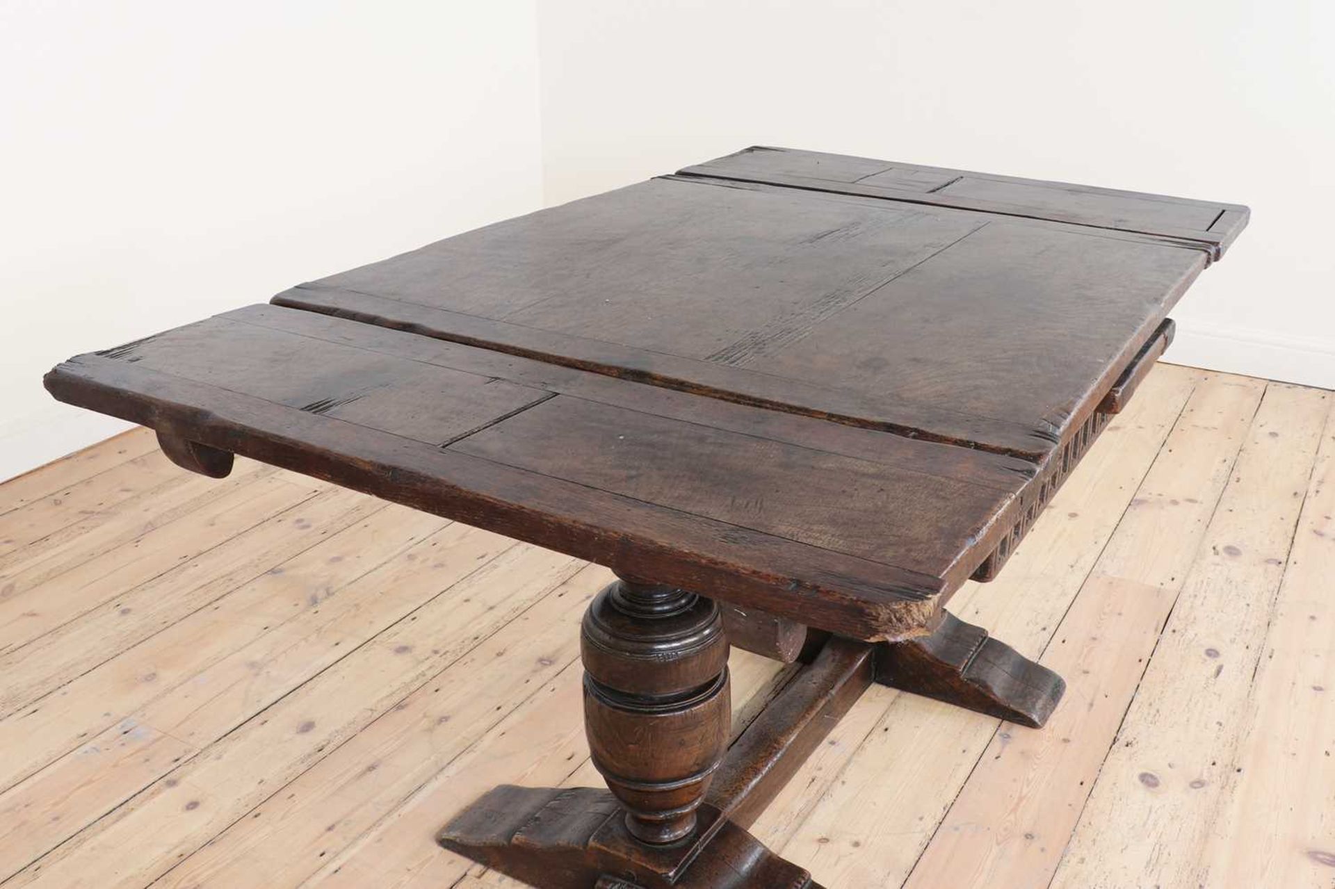 An oak and walnut draw-leaf table, - Image 5 of 6