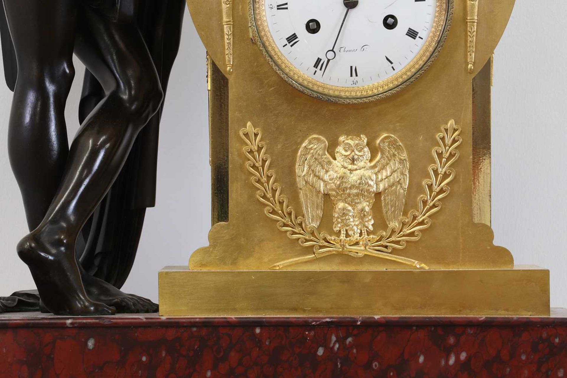 A large Empire ormolu, bronze and marble mantel clock, - Bild 11 aus 33