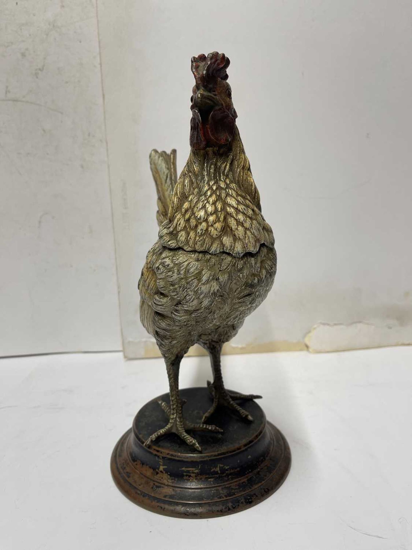 A cold-painted bronze inkwell modelled as a cockerel, - Bild 21 aus 27