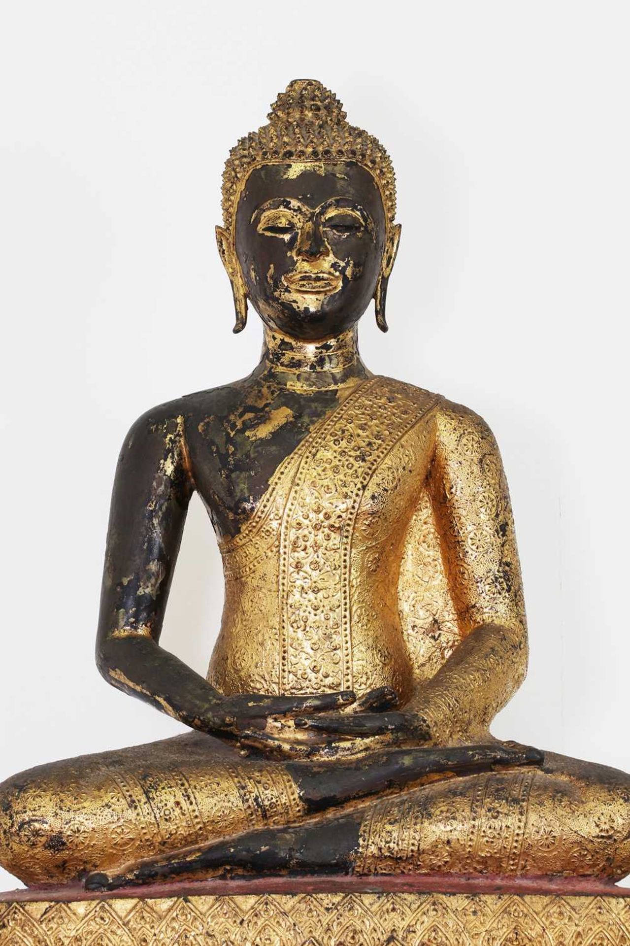 A gilt and lacquered bronze Rattanakosin Buddha, - Image 4 of 7