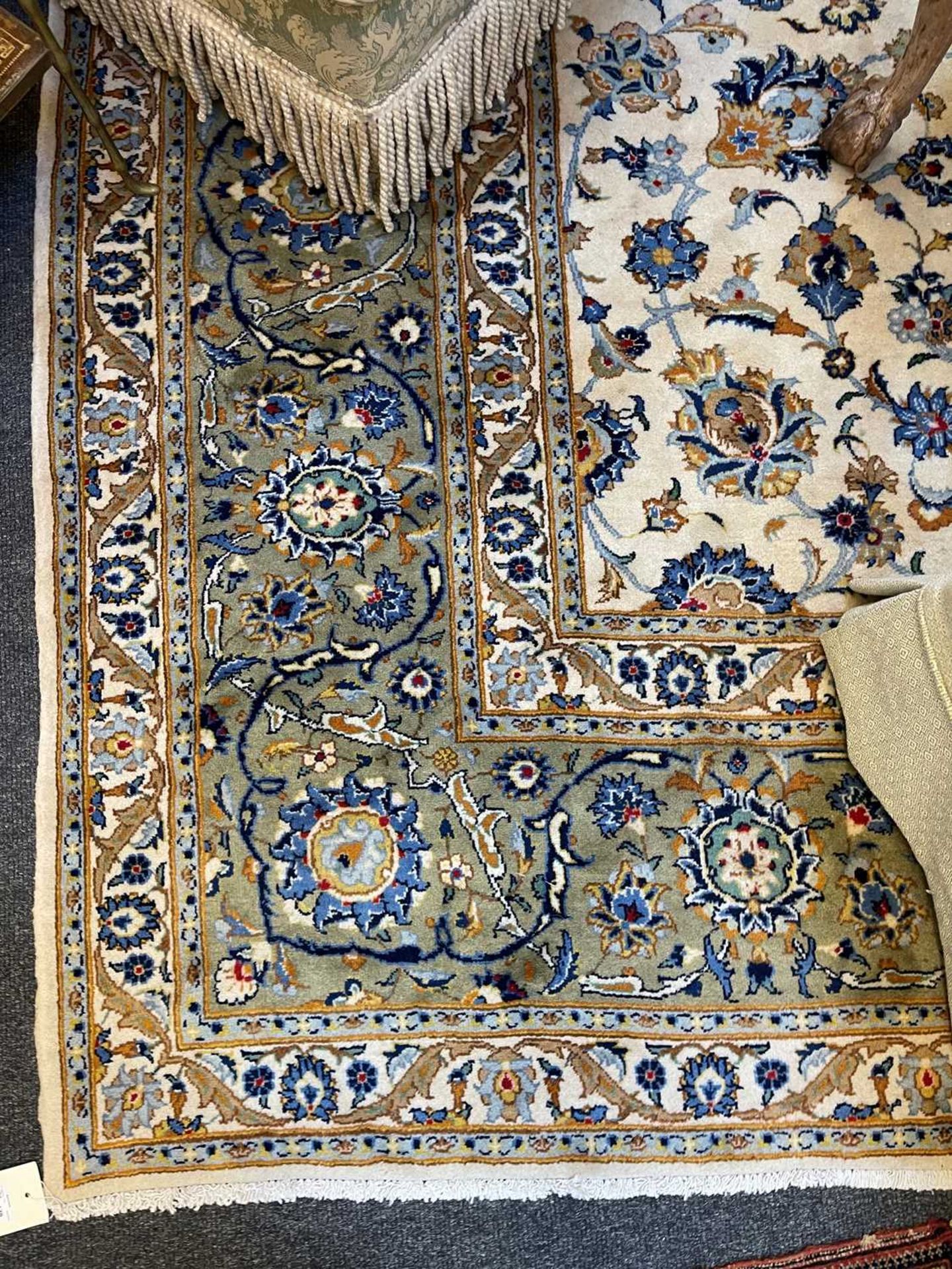 A Persian wool carpet, - Bild 14 aus 18