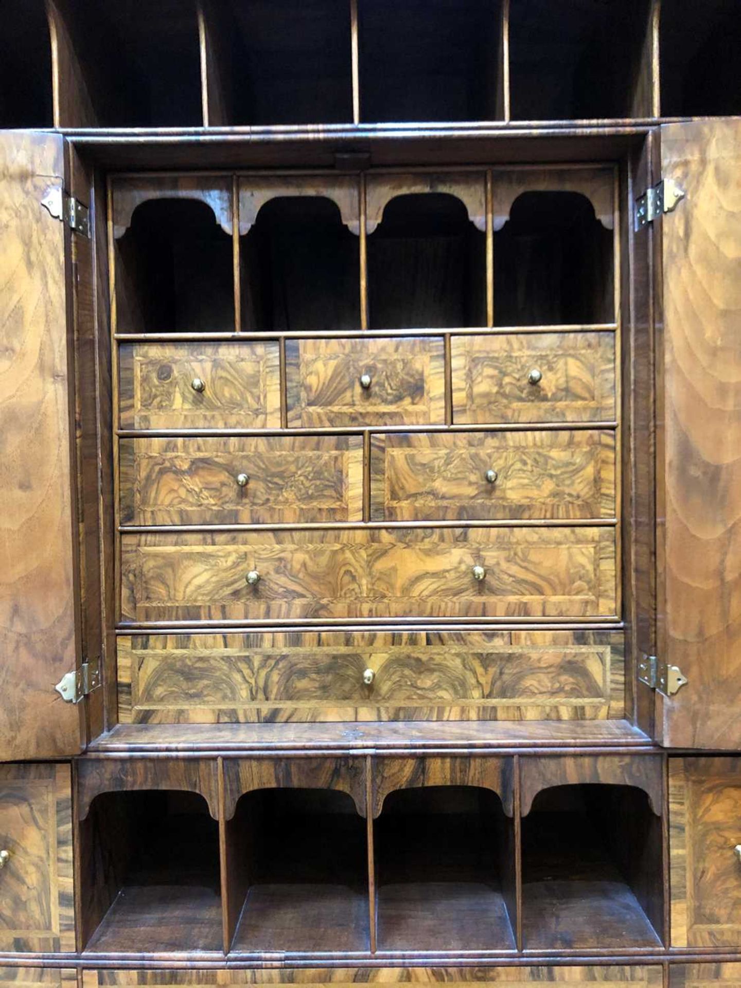 A George I walnut bureau bookcase, - Bild 36 aus 48