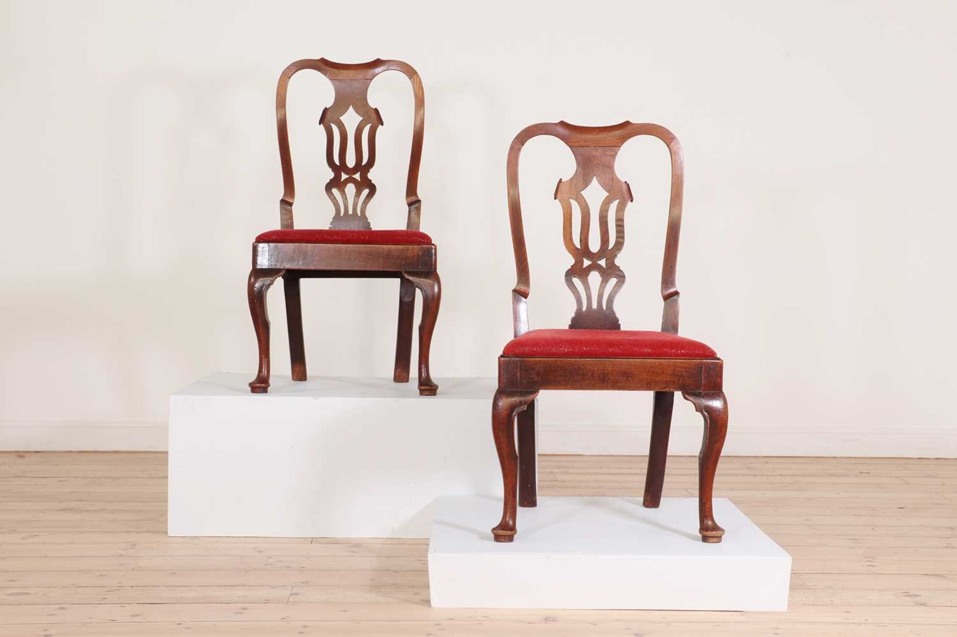 A pair of walnut side chairs, - Image 2 of 3