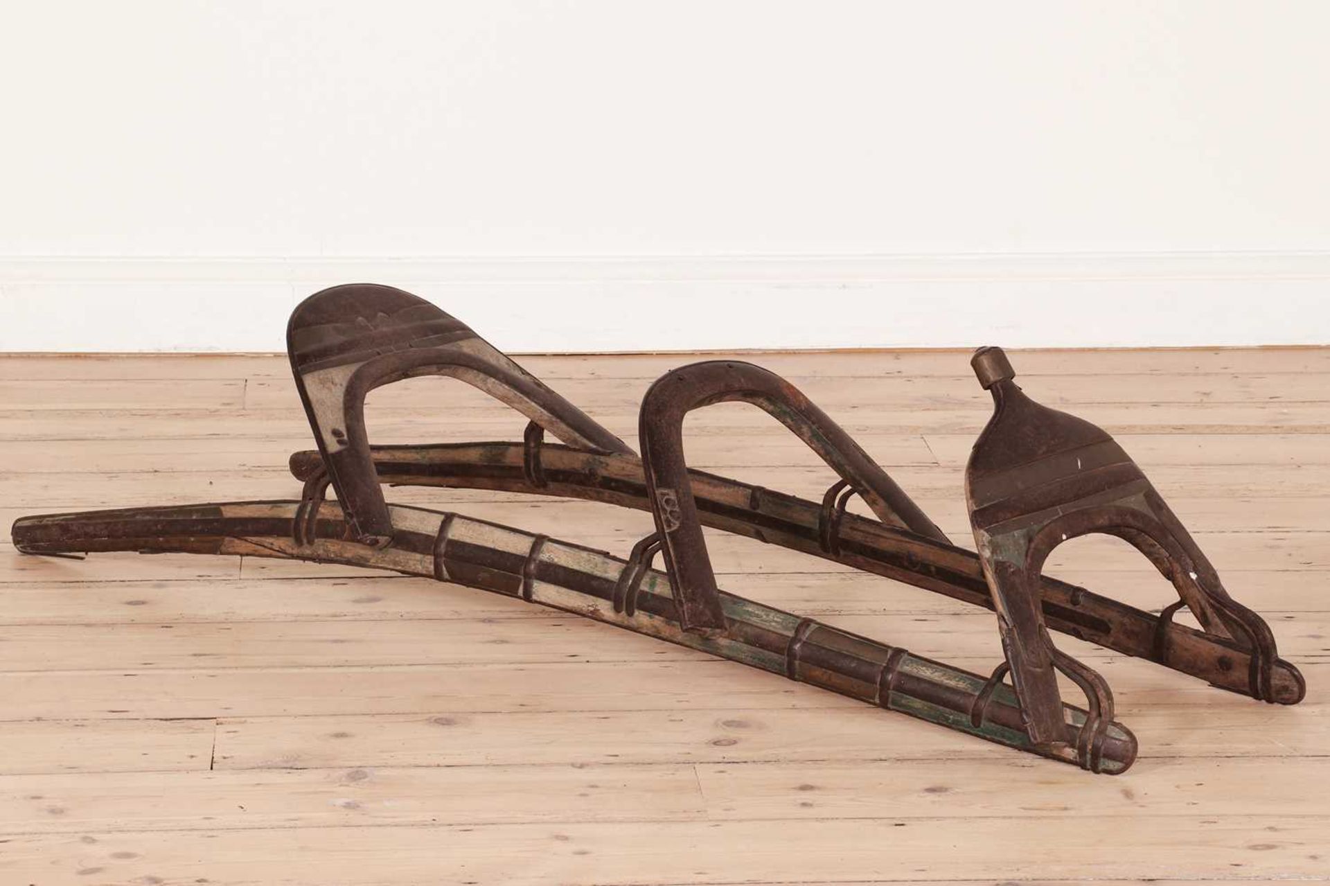 A dromedary brass and iron saddle, - Bild 2 aus 3