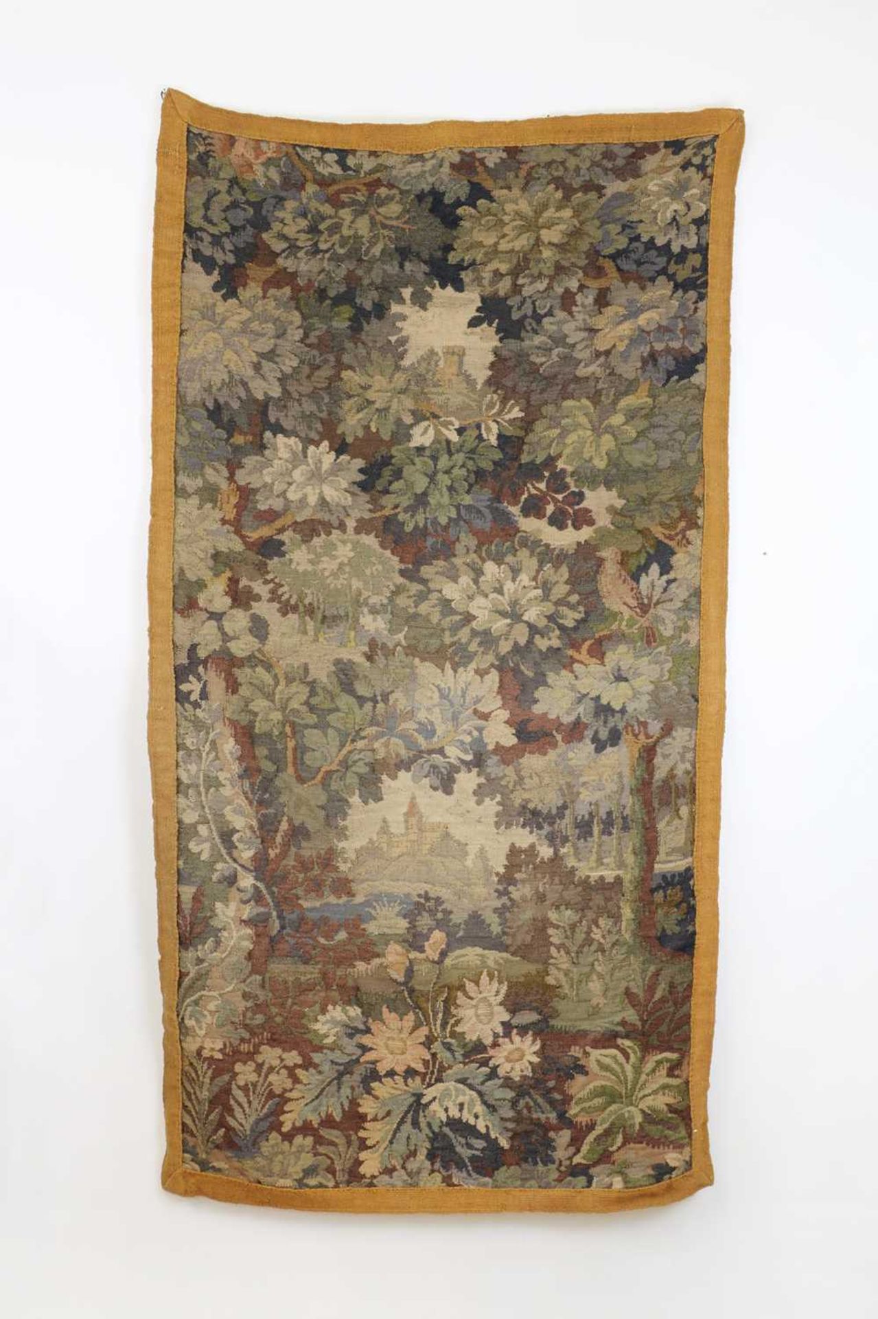 A verdure tapestry fragment, - Bild 2 aus 14