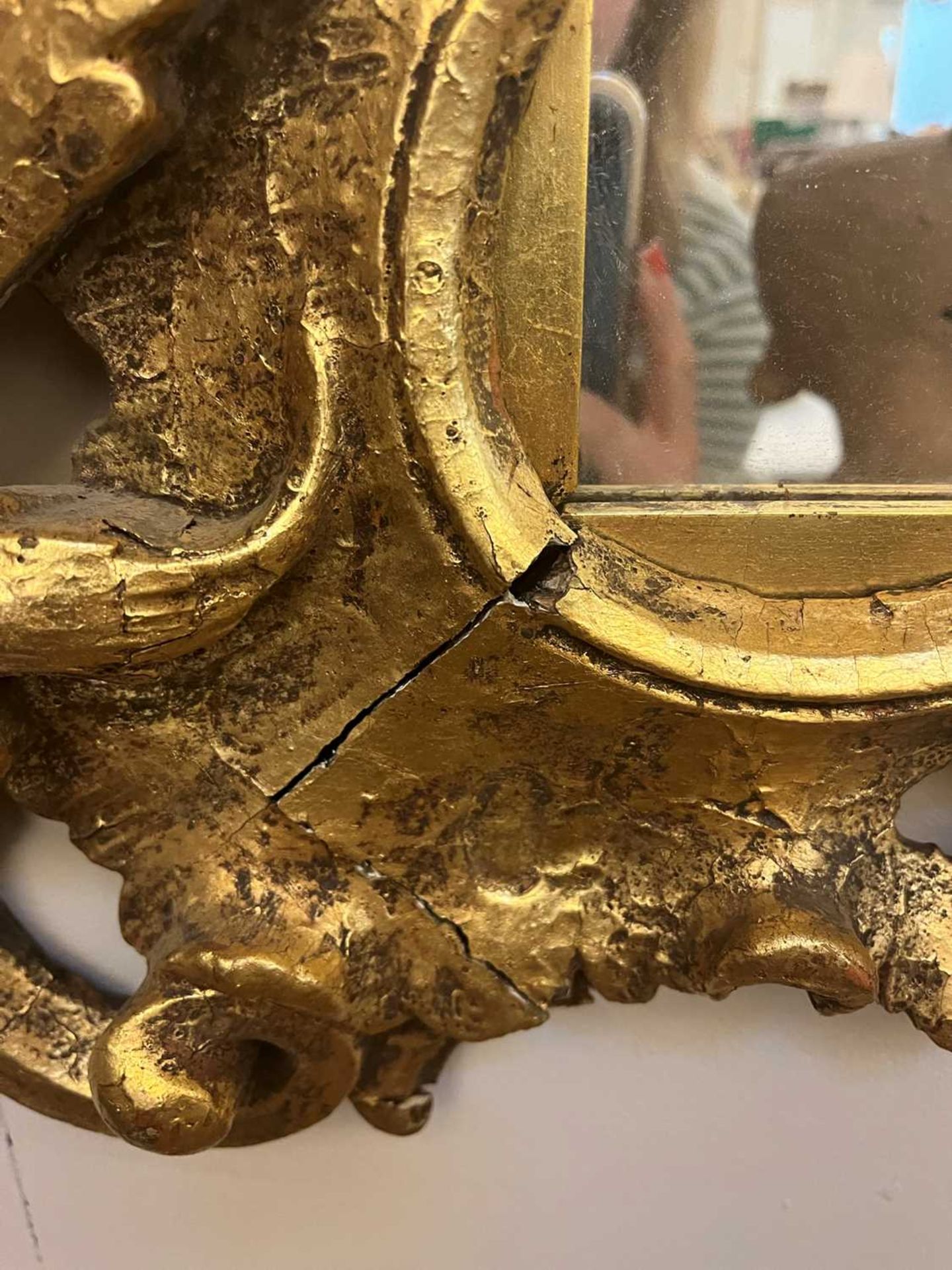 A late George II giltwood picture frame mirror, - Bild 7 aus 19