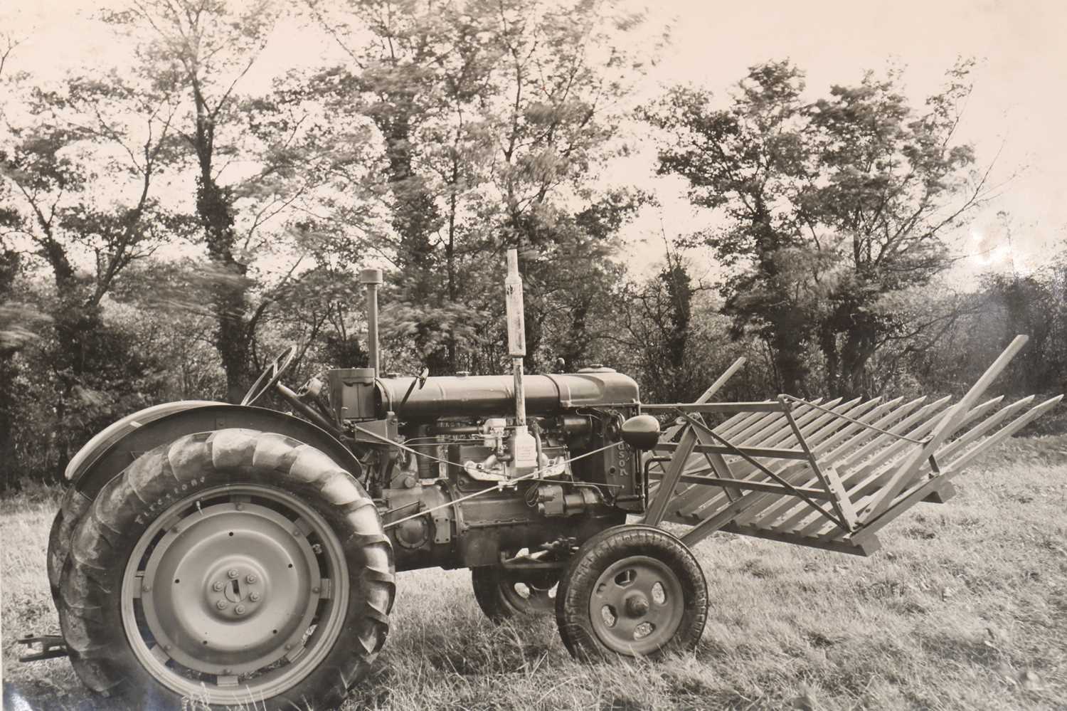 A photograph album of agricultural and farming interest, - Image 5 of 85