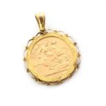 A gold sovereign pendant,