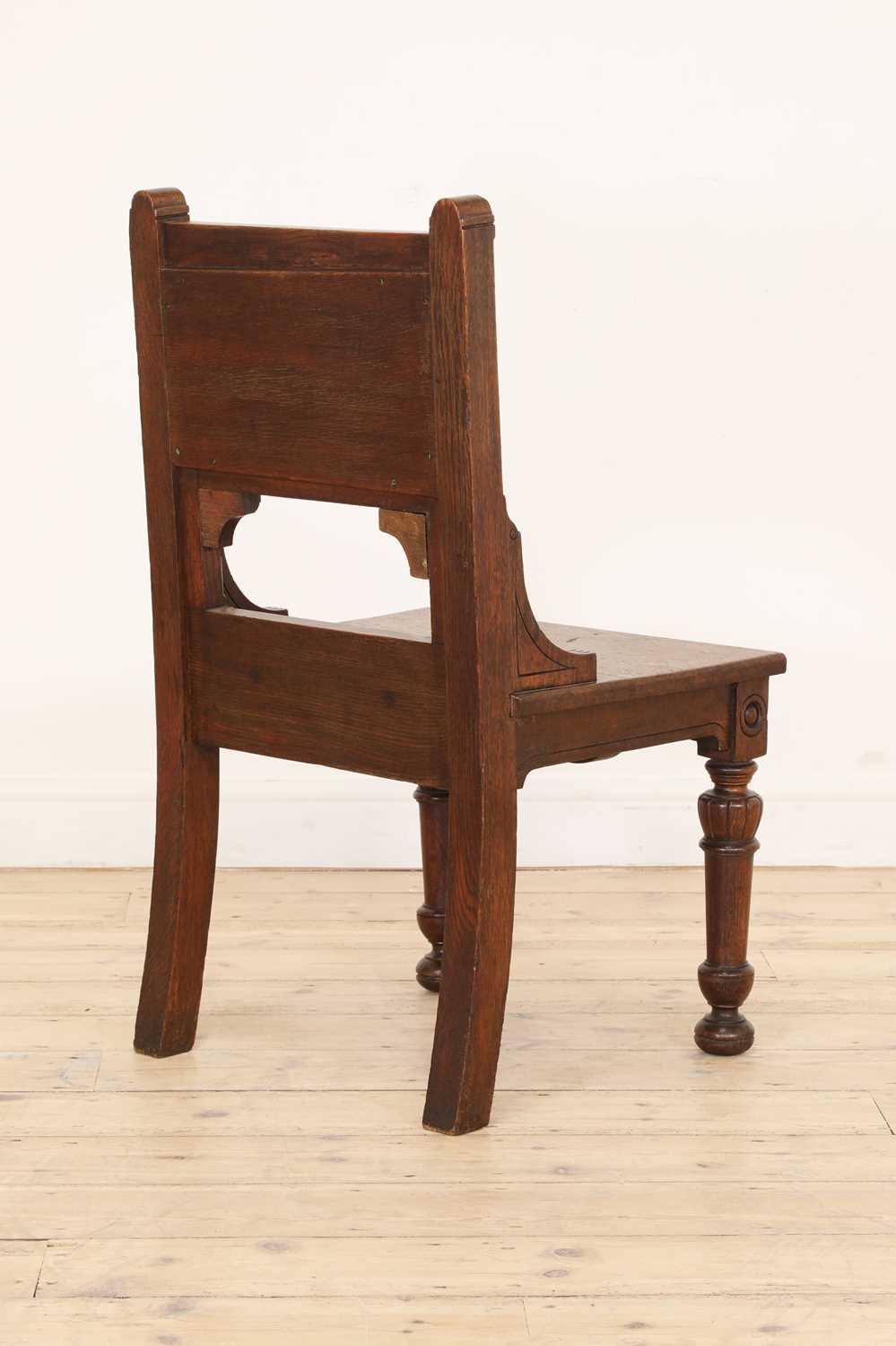 An oak hall chair, - Image 3 of 3