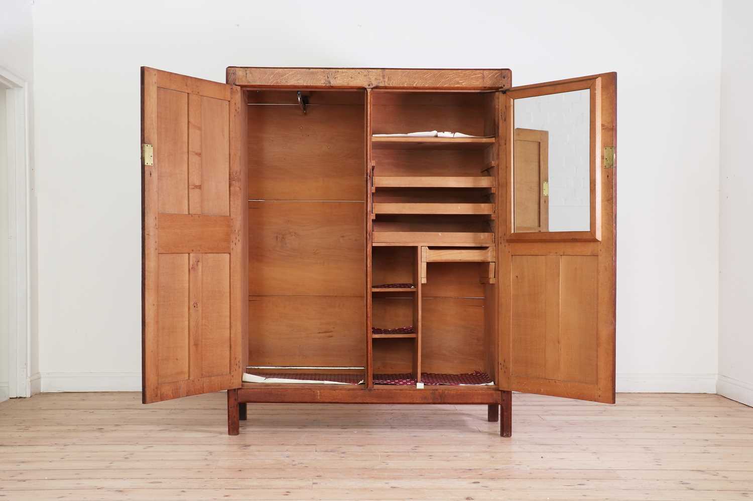 A Gordon Russell 'Design No. 7' oak wardrobe, - Bild 5 aus 10