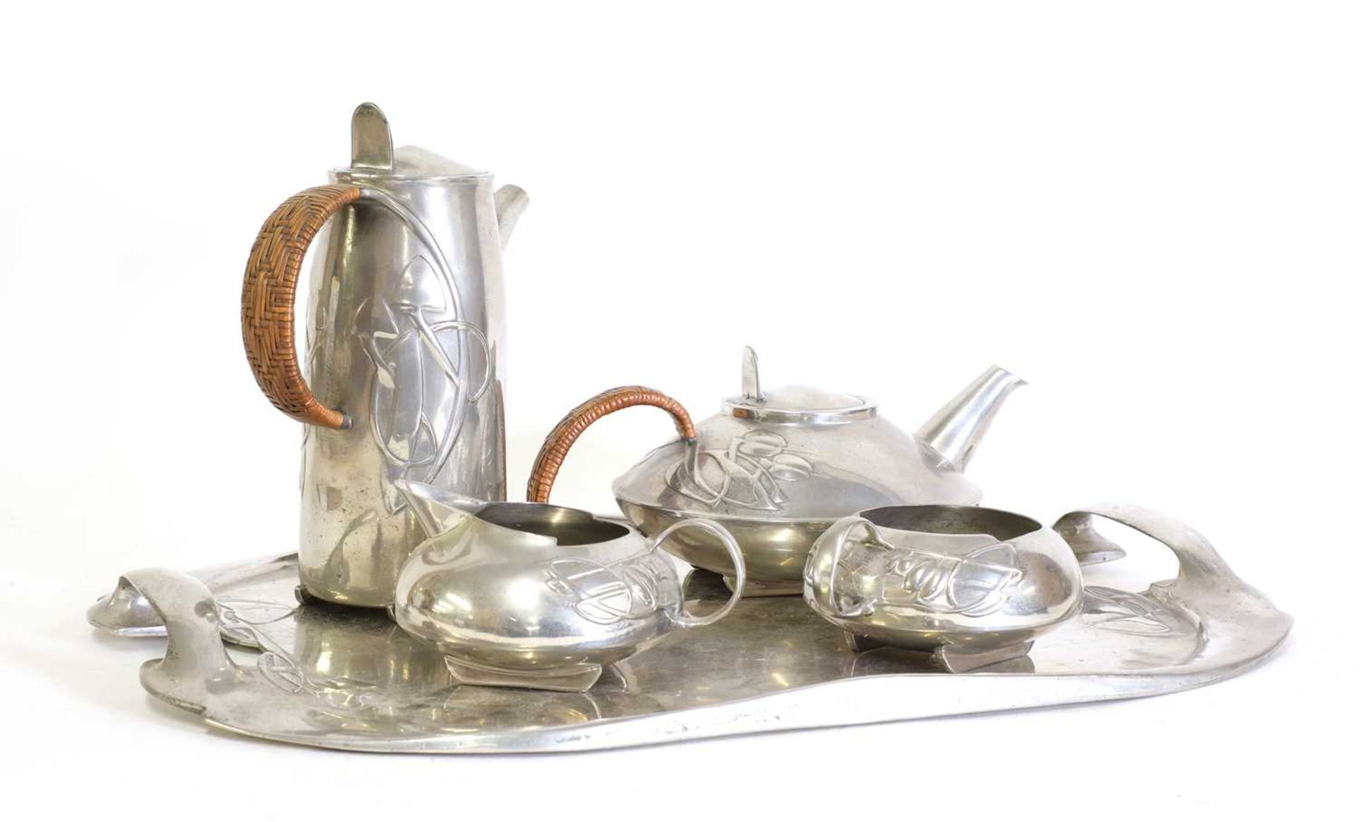 A matched 'Tudric' pewter three-piece tea set, - Bild 6 aus 7