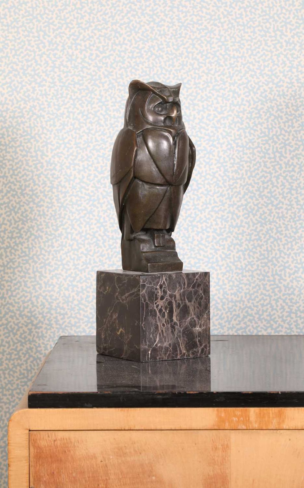 An Art Deco-style bronze owl, - Bild 5 aus 9
