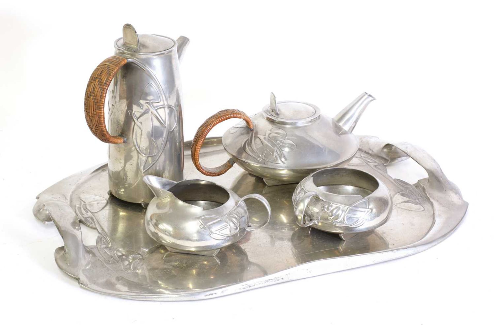 A matched 'Tudric' pewter three-piece tea set, - Bild 2 aus 7