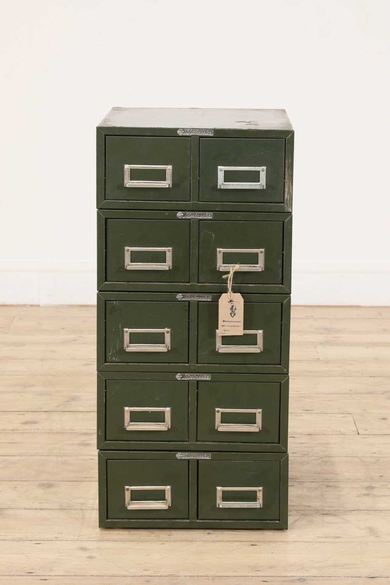 A modular five-tier filing cabinet - Bild 2 aus 3