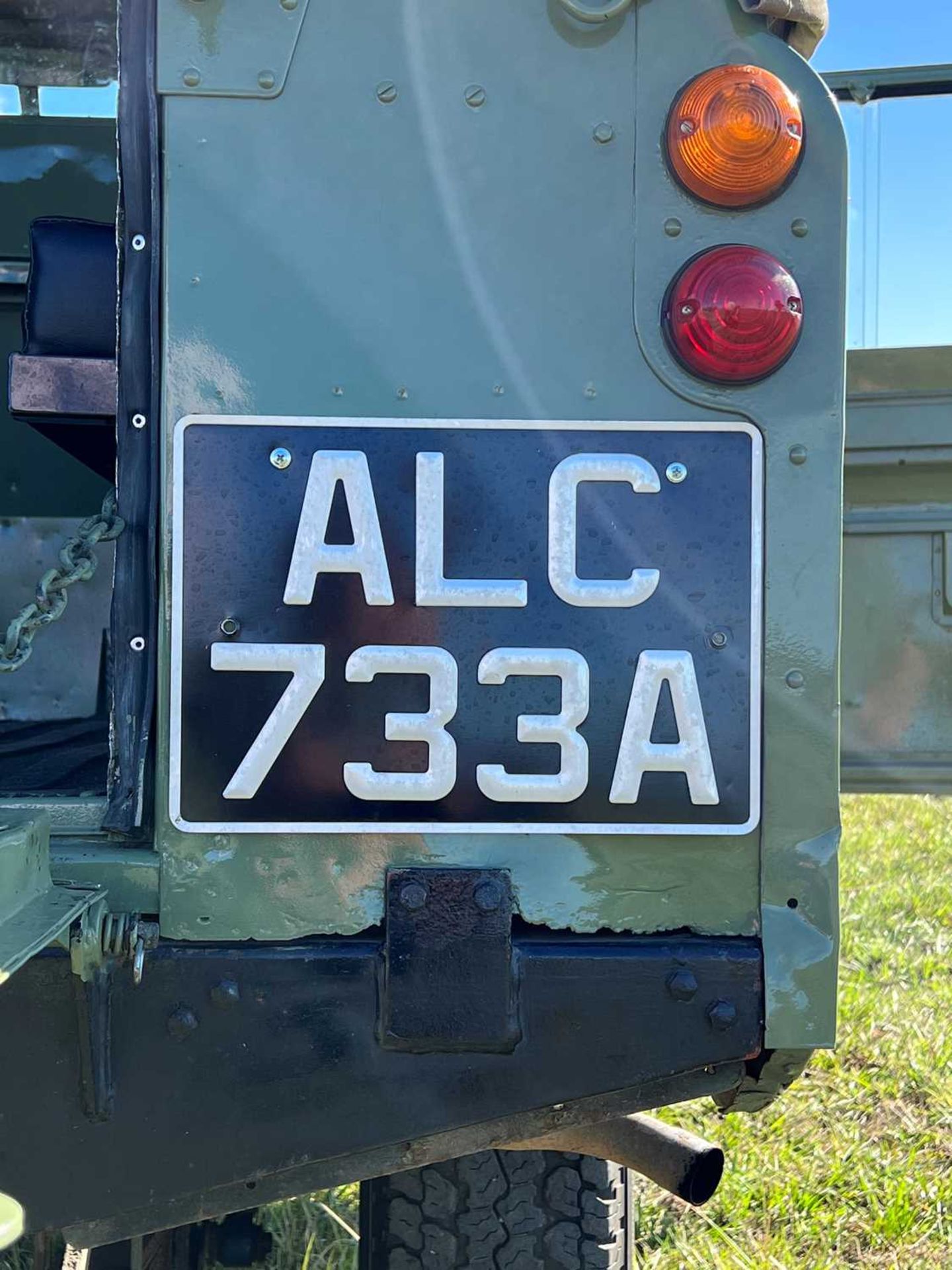 A 1963 Land Rover 88 Series IIa as used in the film 'Peter Rabbit 2', - Bild 14 aus 18