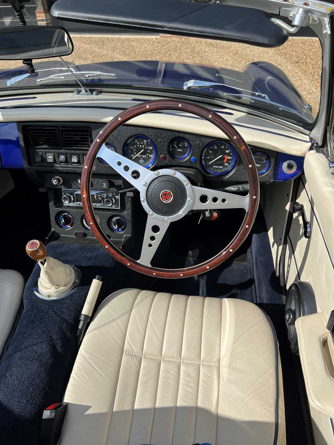 A 1979 MGB Roadster - Image 14 of 14