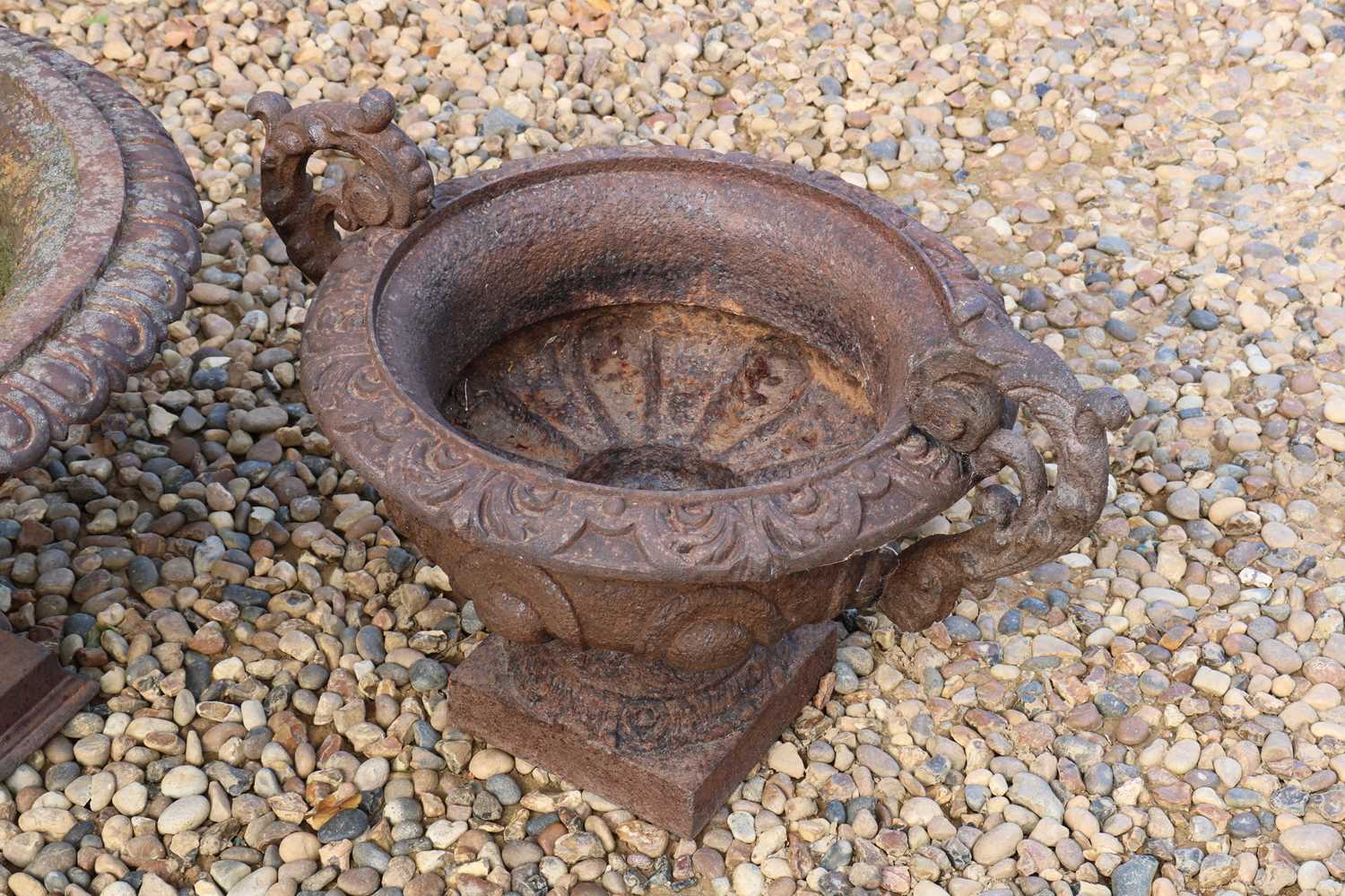 A cast iron Campana urn, - Image 3 of 3