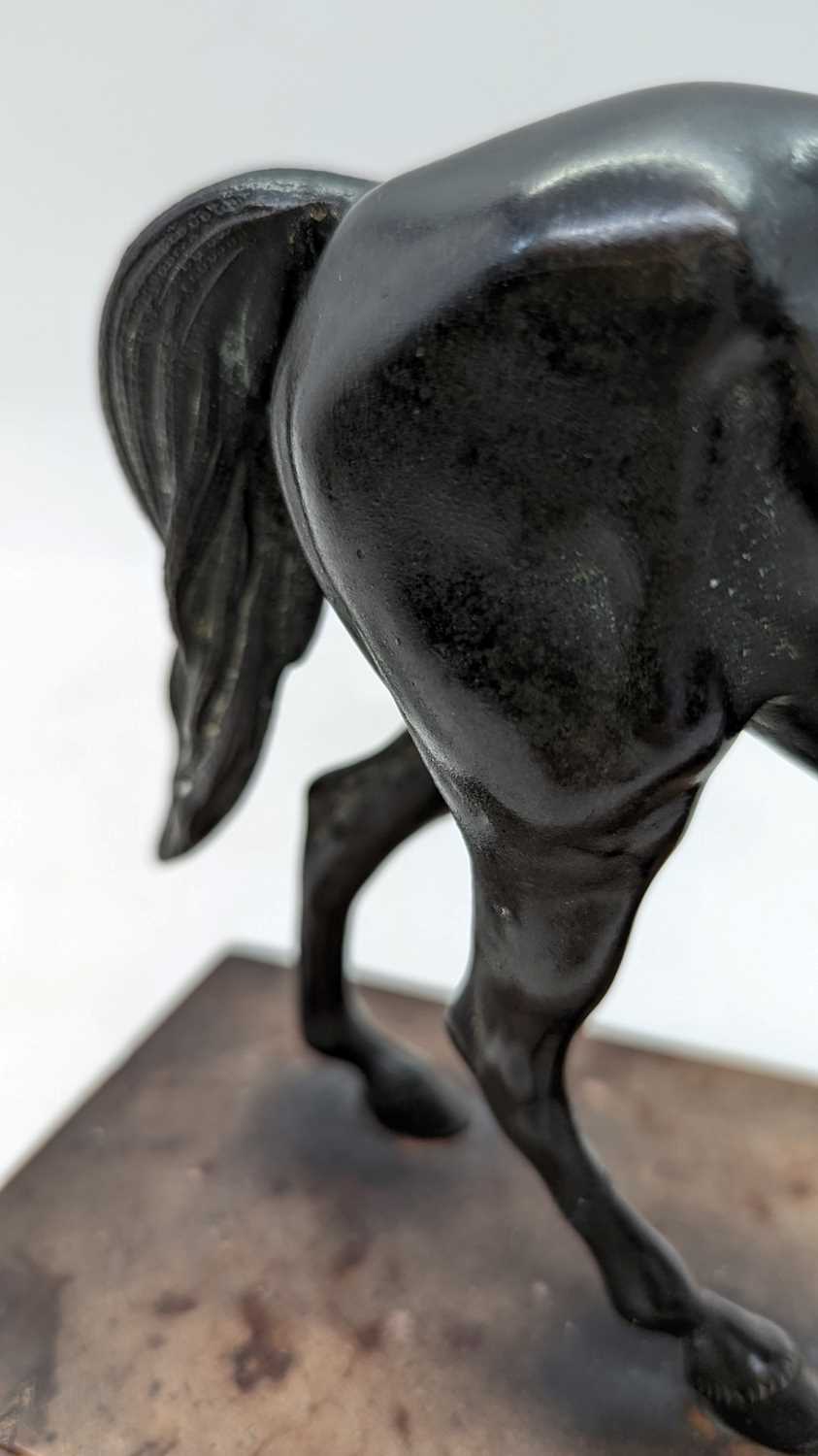 A bronze of a horse - Image 18 of 22