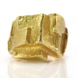 An 18ct gold cubist ring, by Kutchinsky, c.1960,