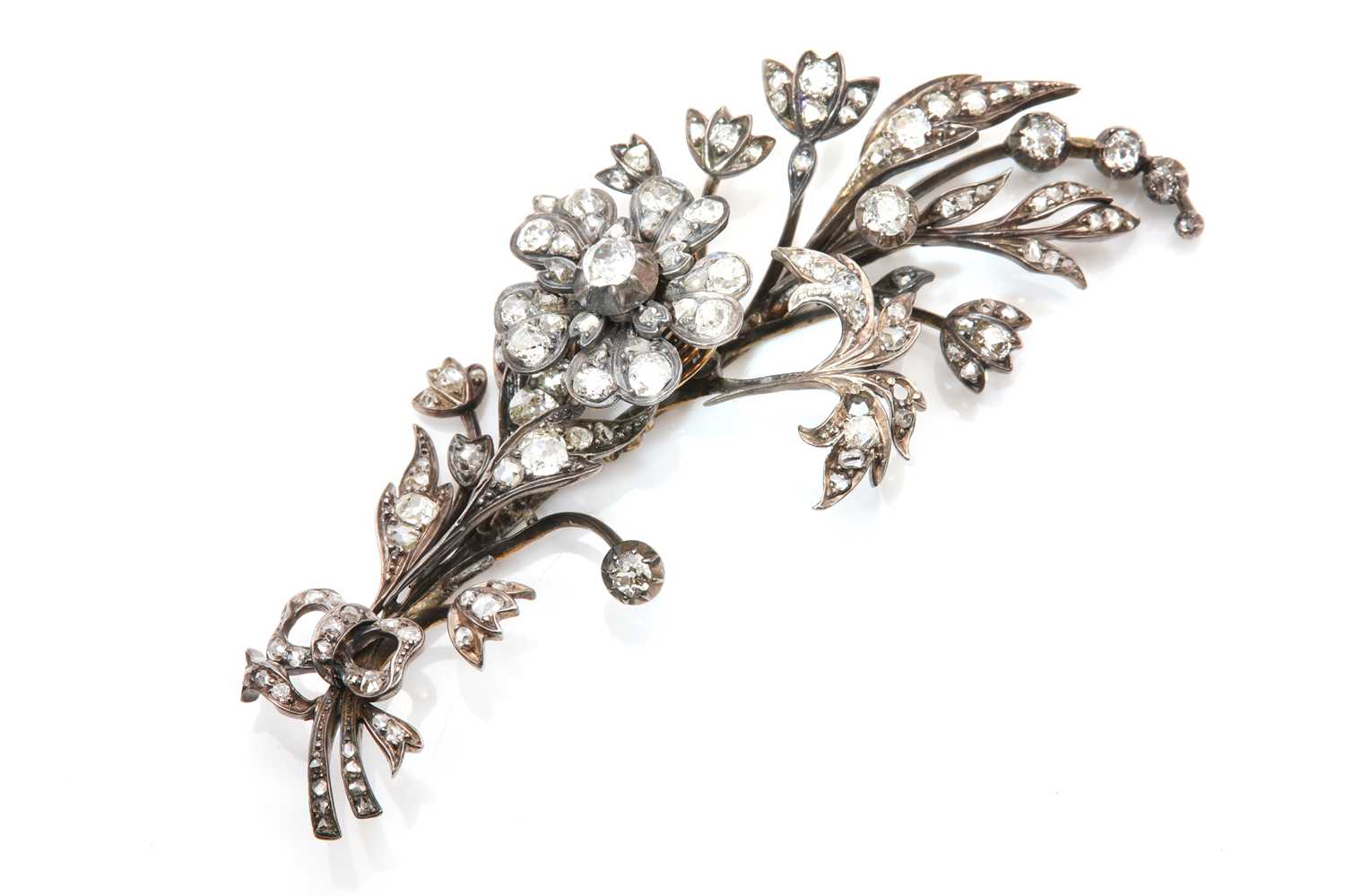 A late Victorian diamond set en-tremblant spray brooch, - Image 3 of 5