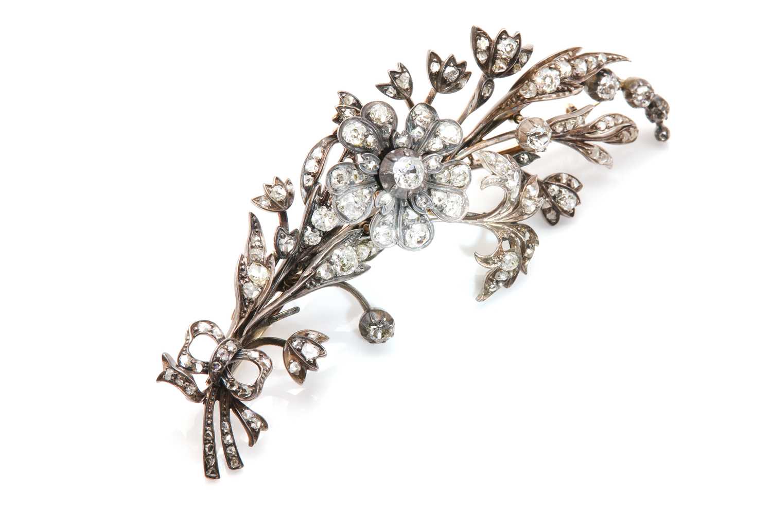 A late Victorian diamond set en-tremblant spray brooch,