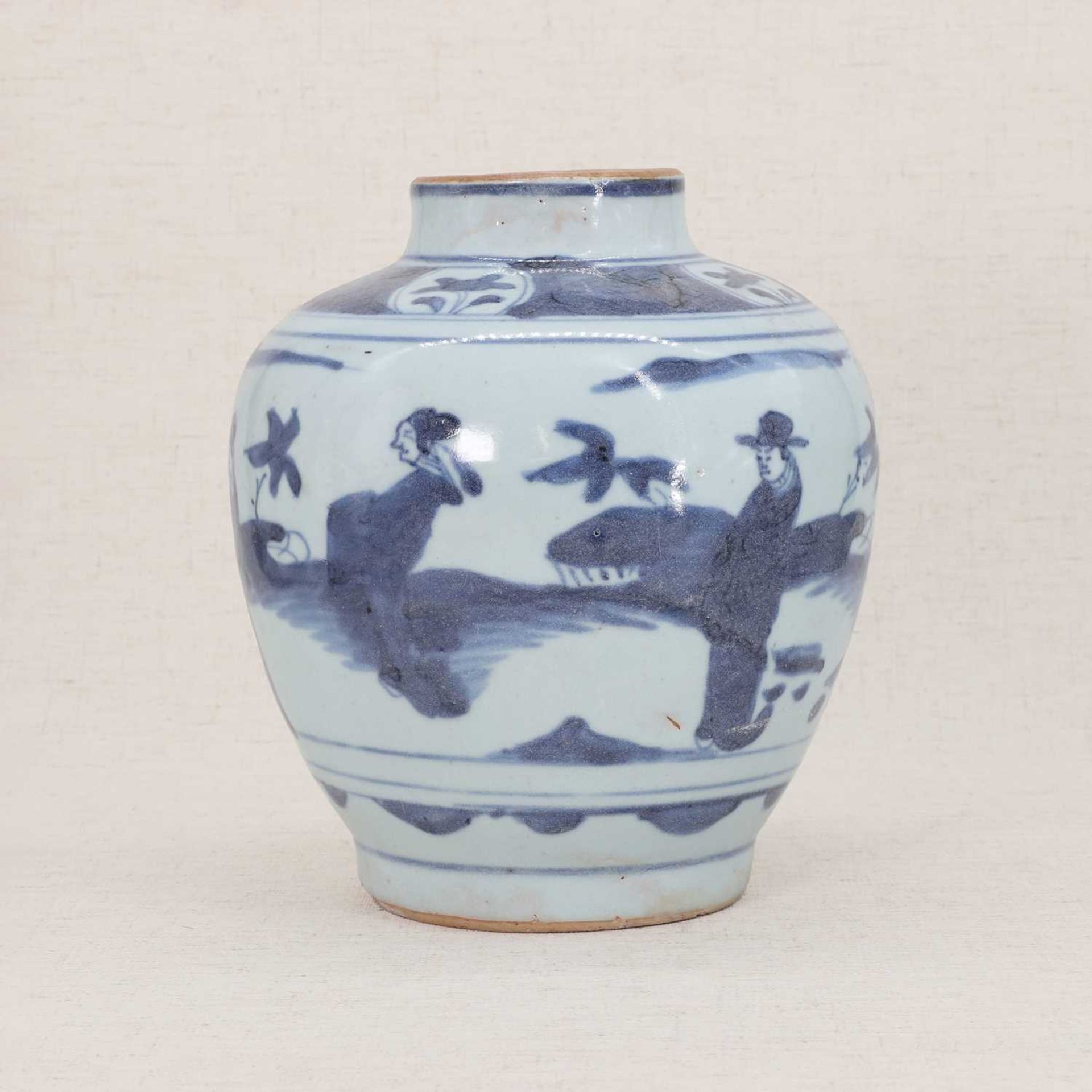 A Chinese blue and white jar, - Image 2 of 6