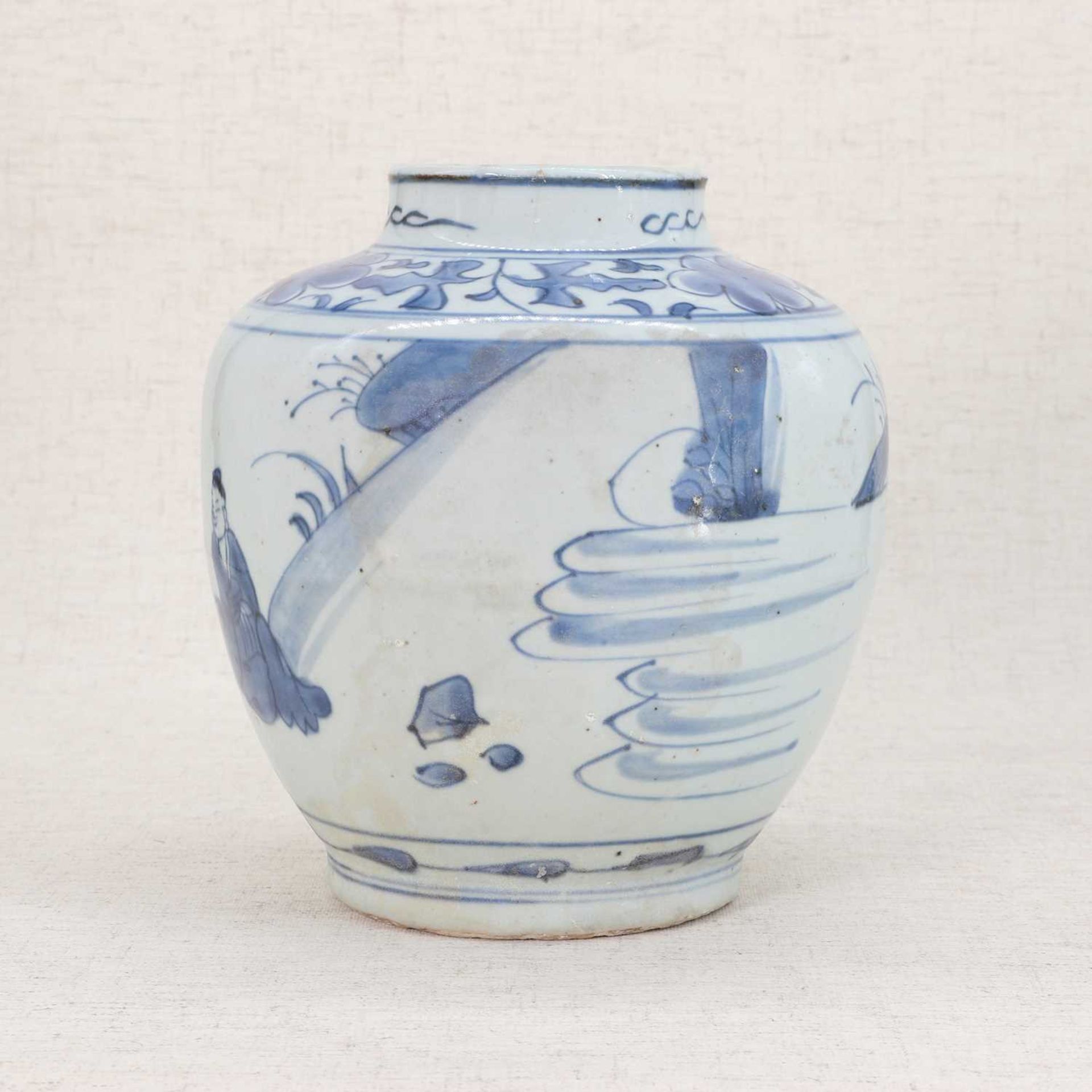 A Chinese blue and white jar, - Image 3 of 5