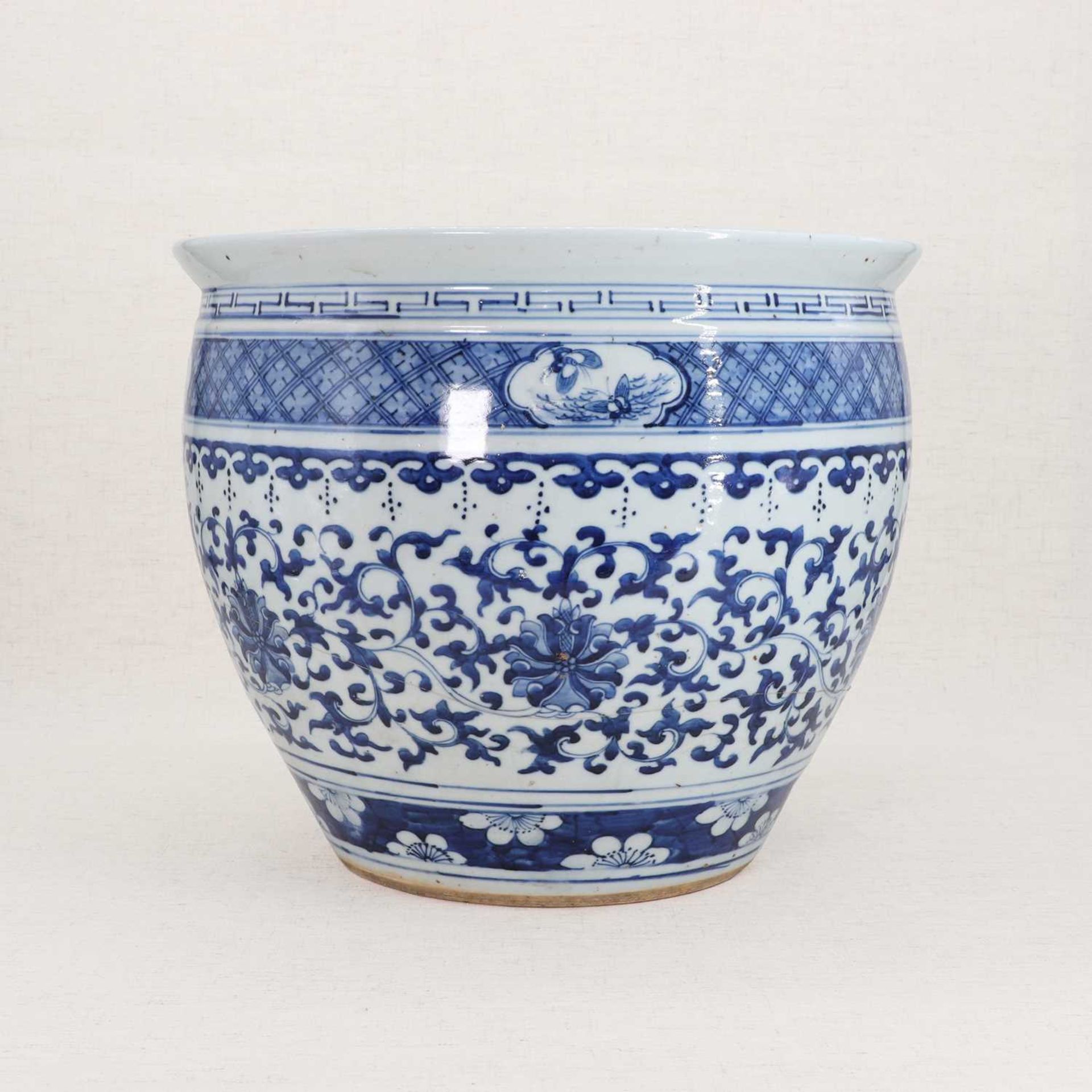 A Chinese blue and white jardinière, - Image 3 of 6