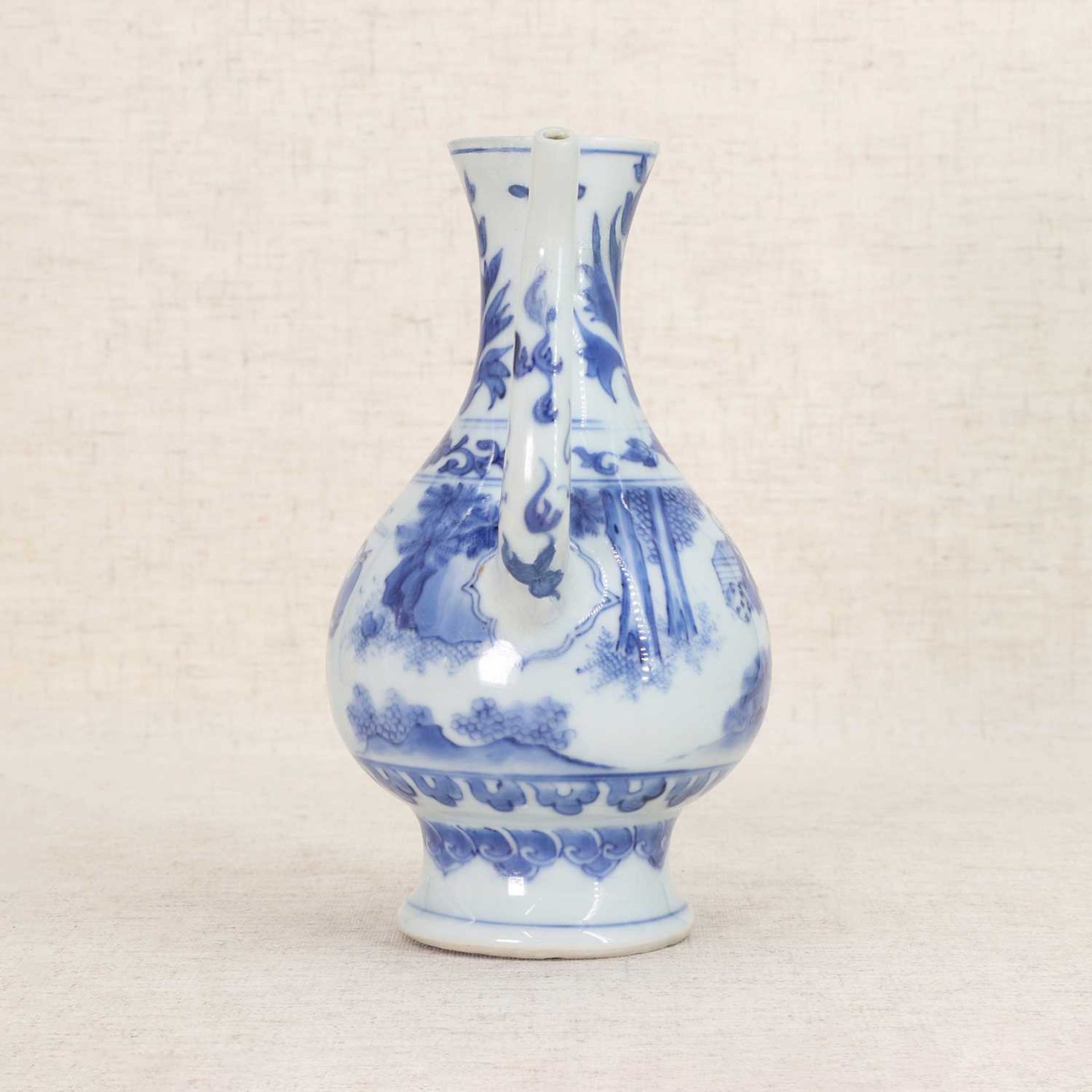 A Chinese blue and white ewer, - Image 4 of 6