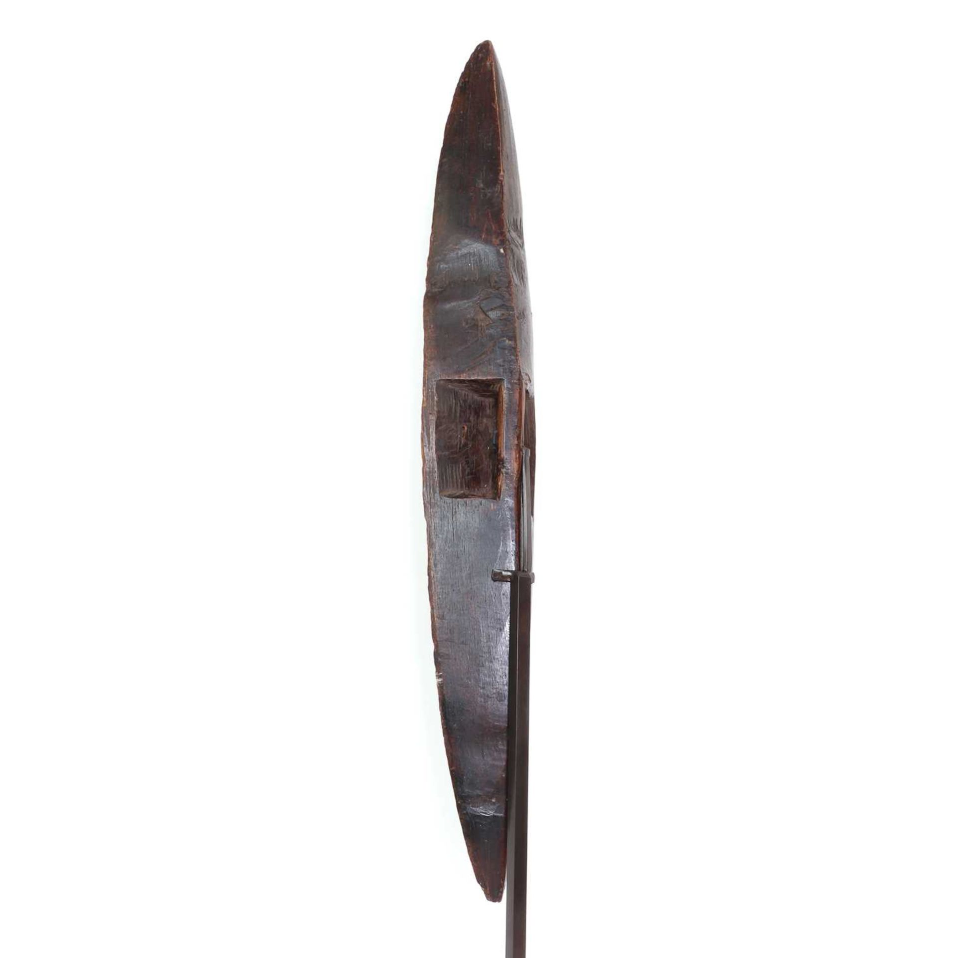 A rare Australian Aboriginal hardwood parrying shield, - Image 4 of 5