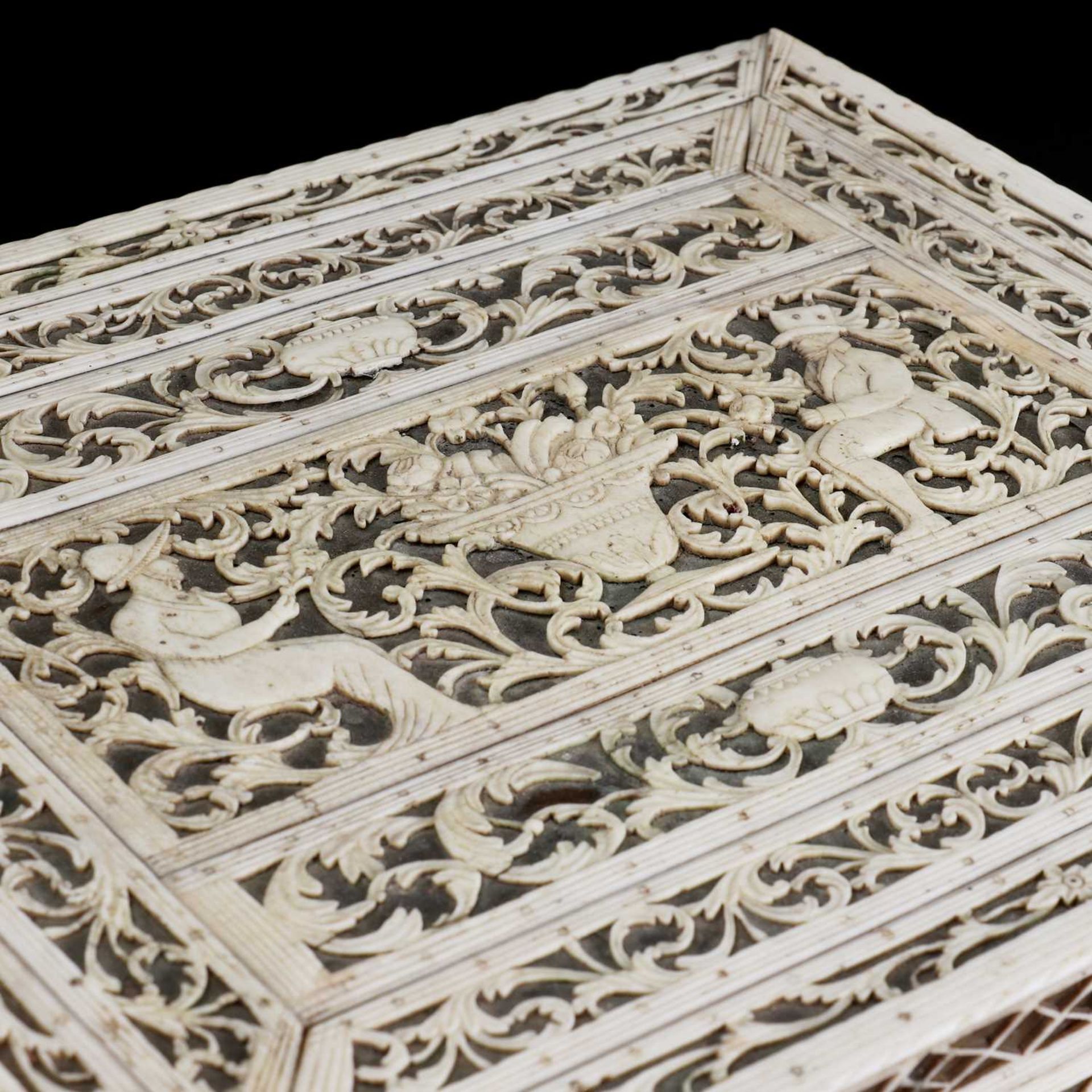 A carved whalebone box, - Image 4 of 10