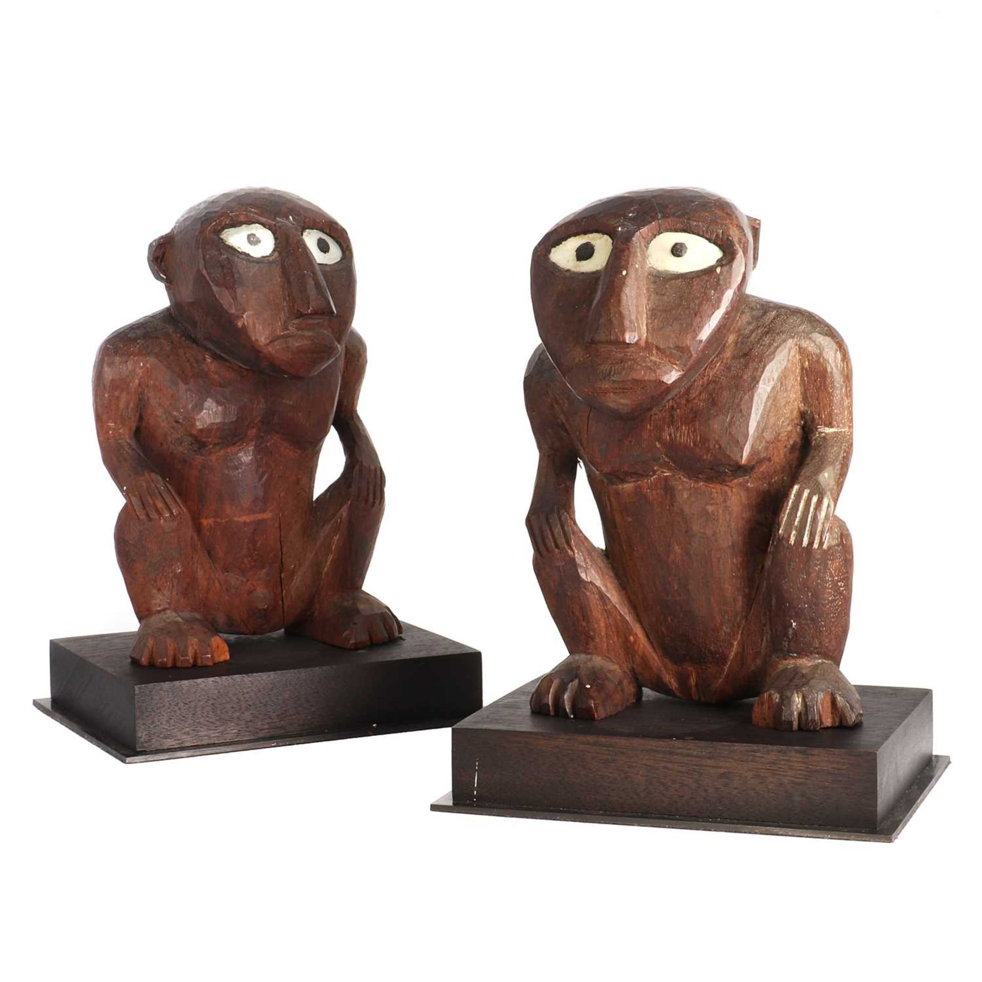 A rare pair of carved wooden idols, - Image 7 of 8