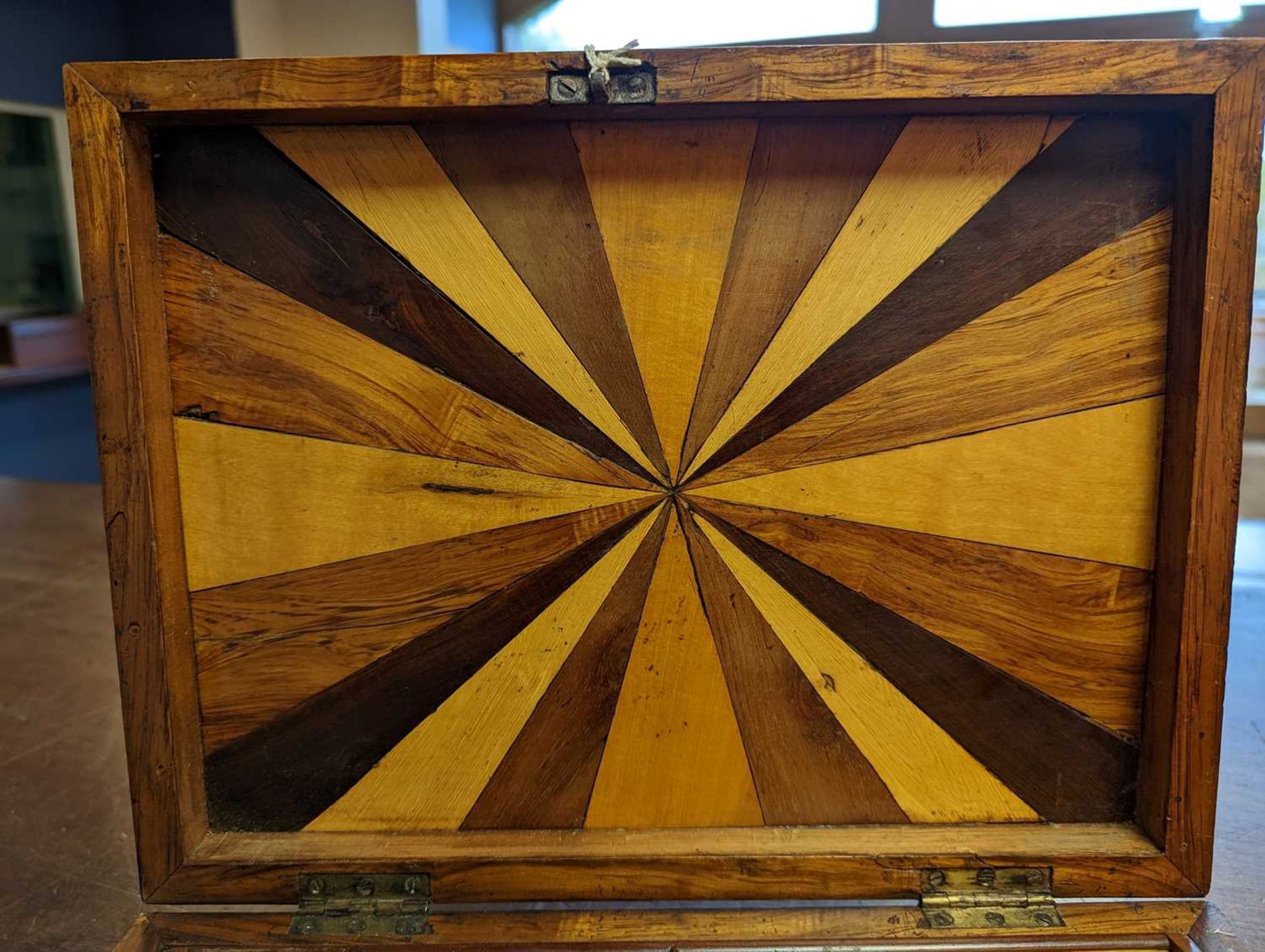 A specimen wood sewing box, - Image 10 of 11